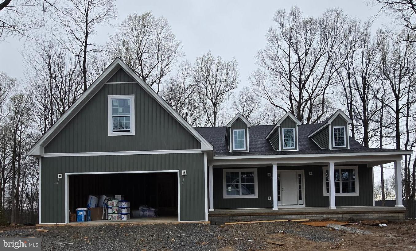 LAKE FOREST ESTATES - Residential