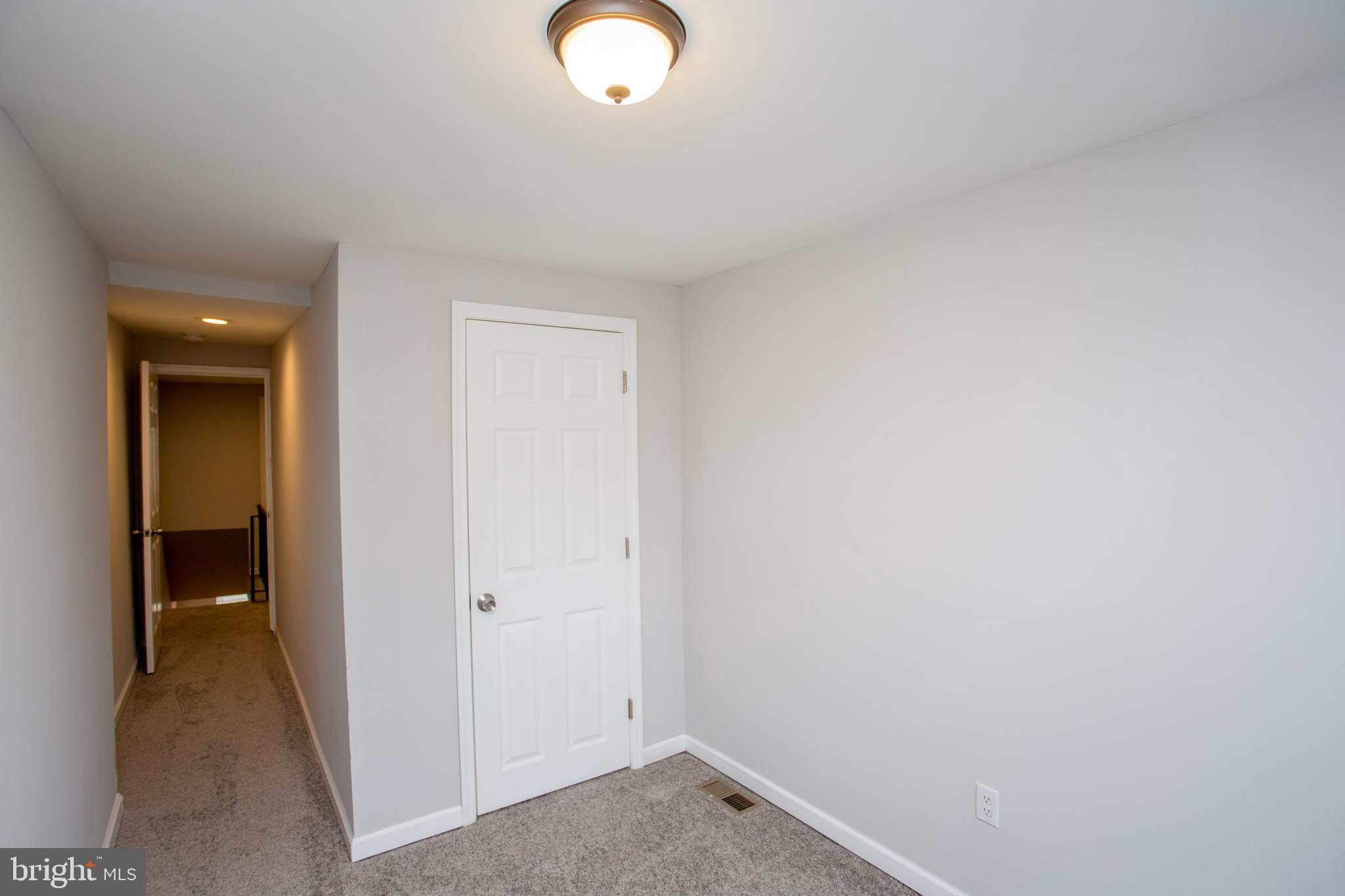 MANTUA - Residential