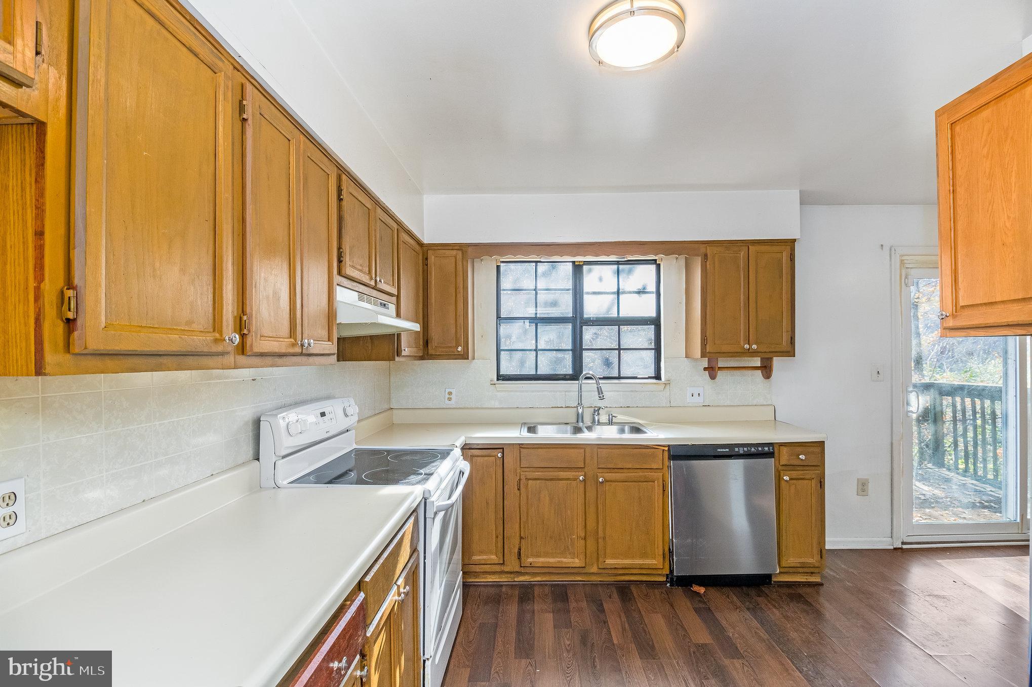 LONG BRANCH - Residential