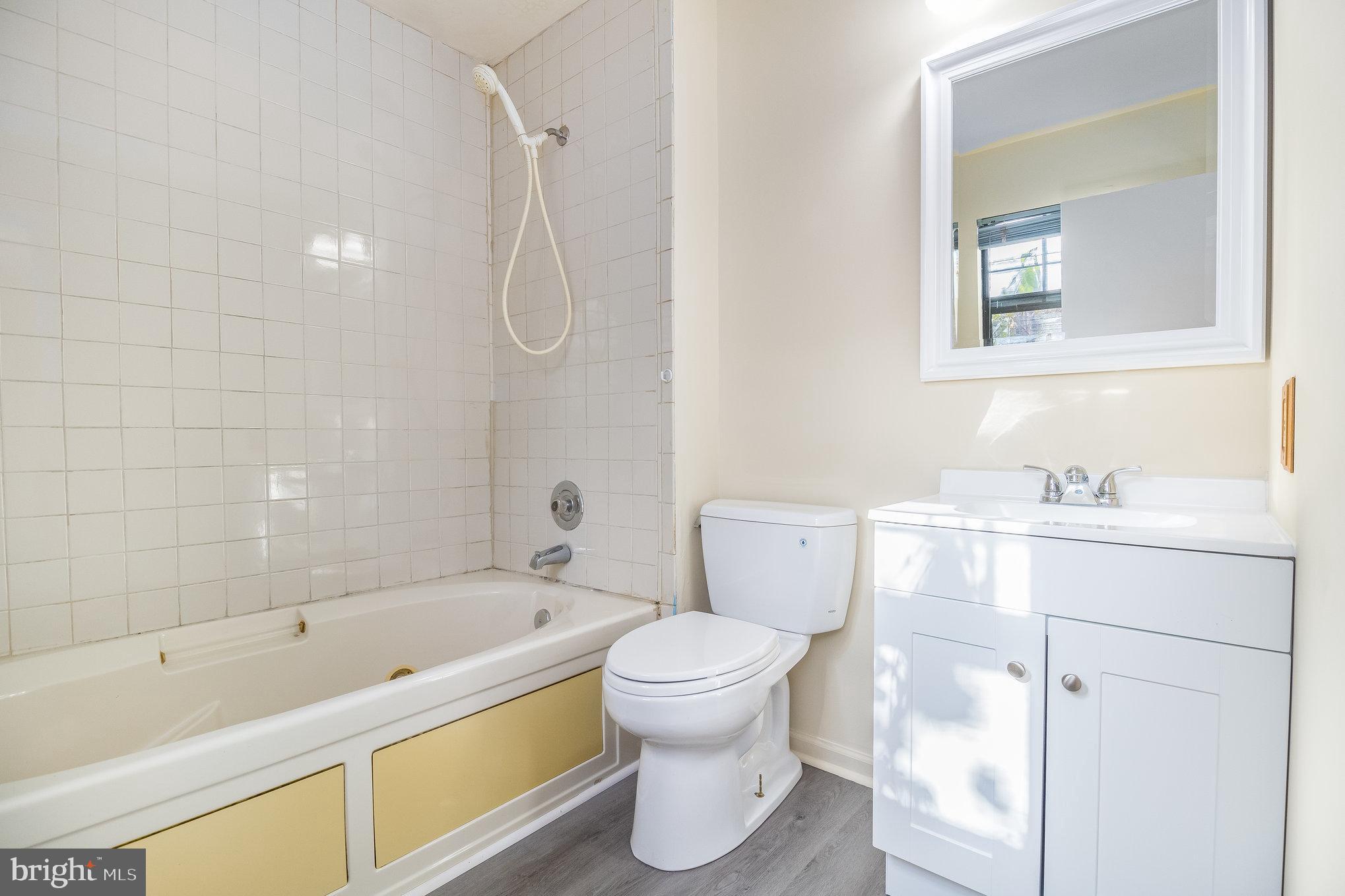 LONG BRANCH - Residential