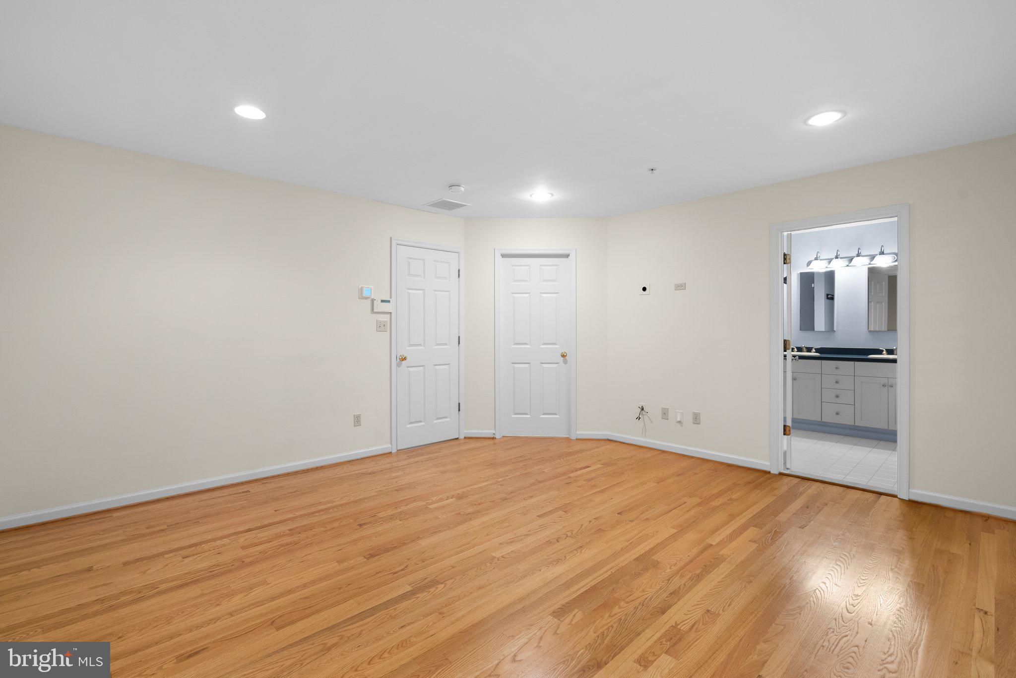 FALLSTONE - Residential Lease