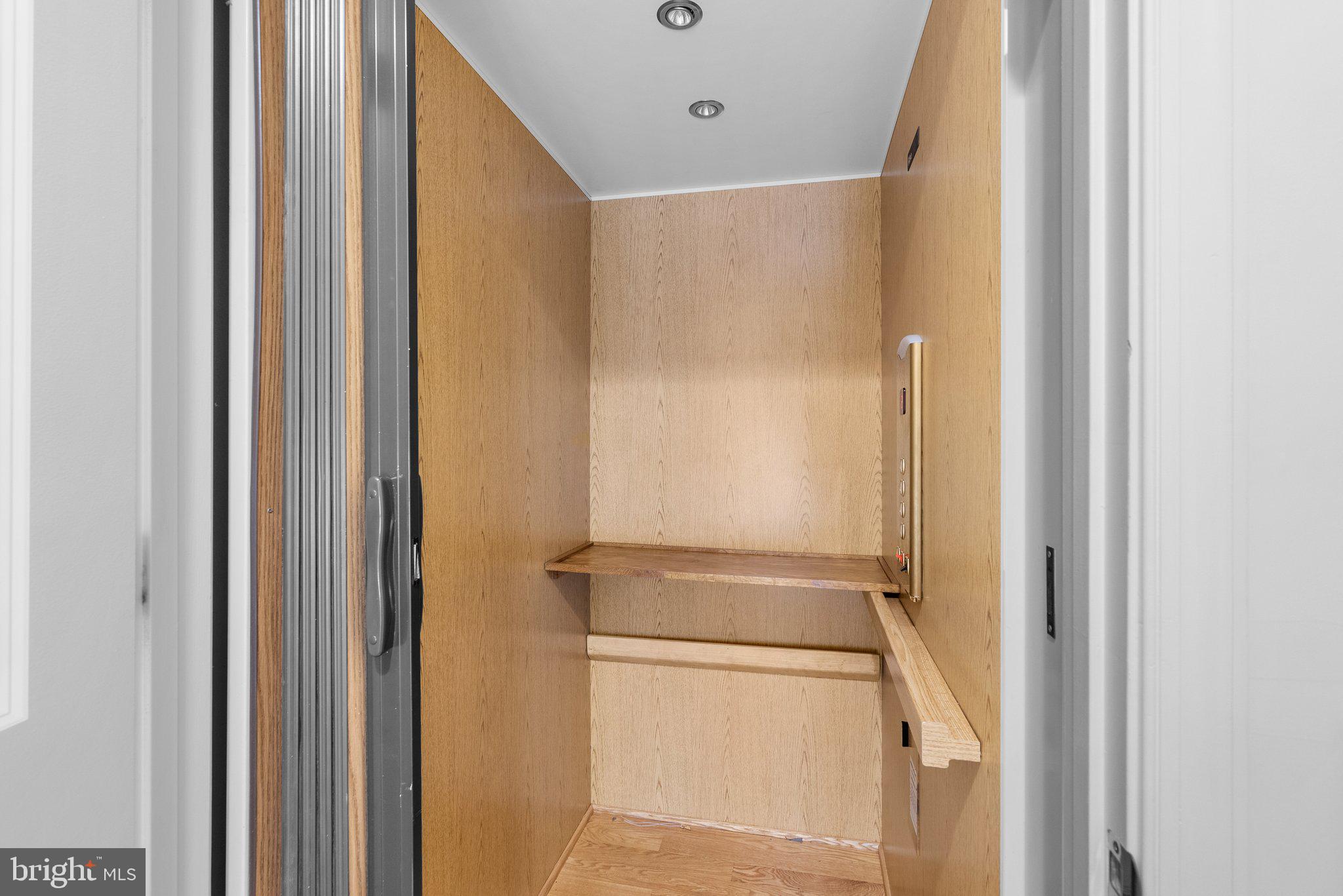 FALLSTONE - Residential Lease