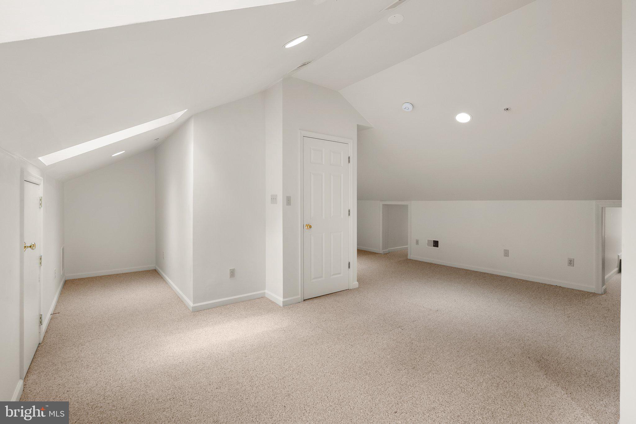 FALLSTONE - Residential Lease