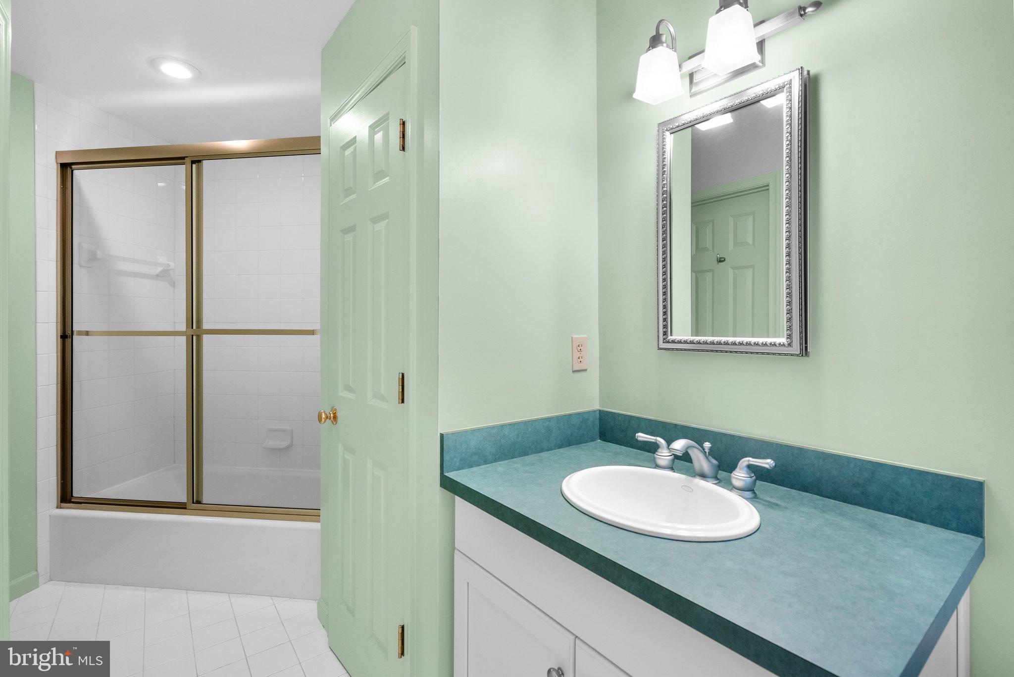 FALLSTONE - Residential Lease