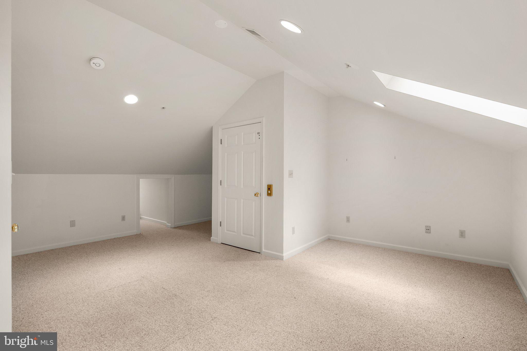 FALLSTONE - Residential Lease