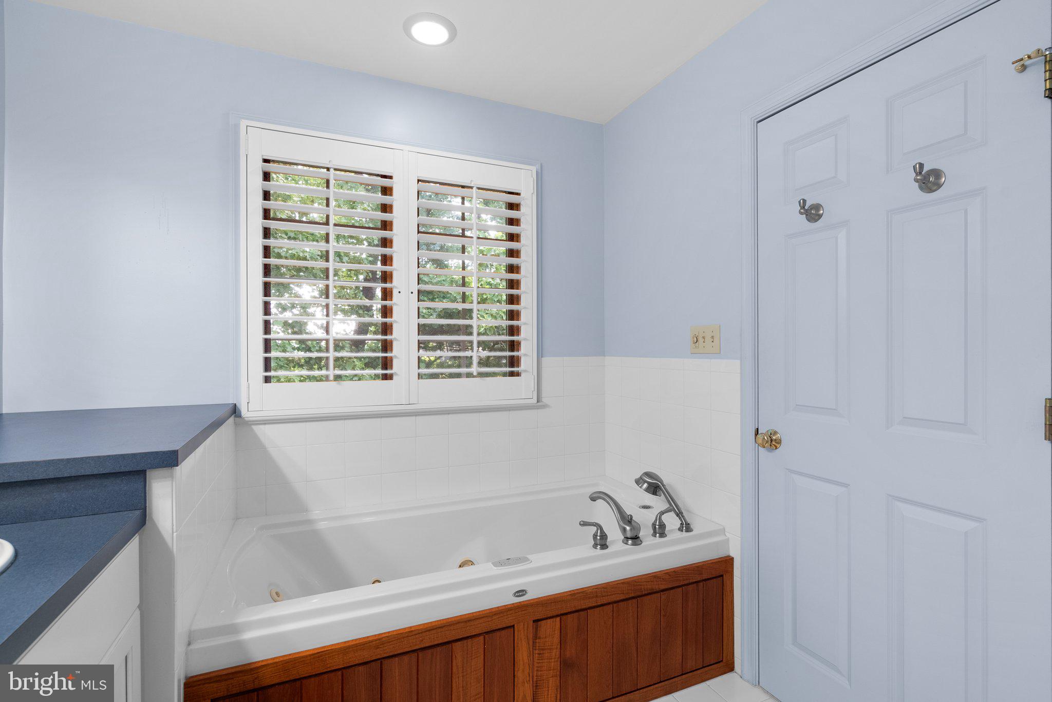 FALLSTONE - Residential Lease