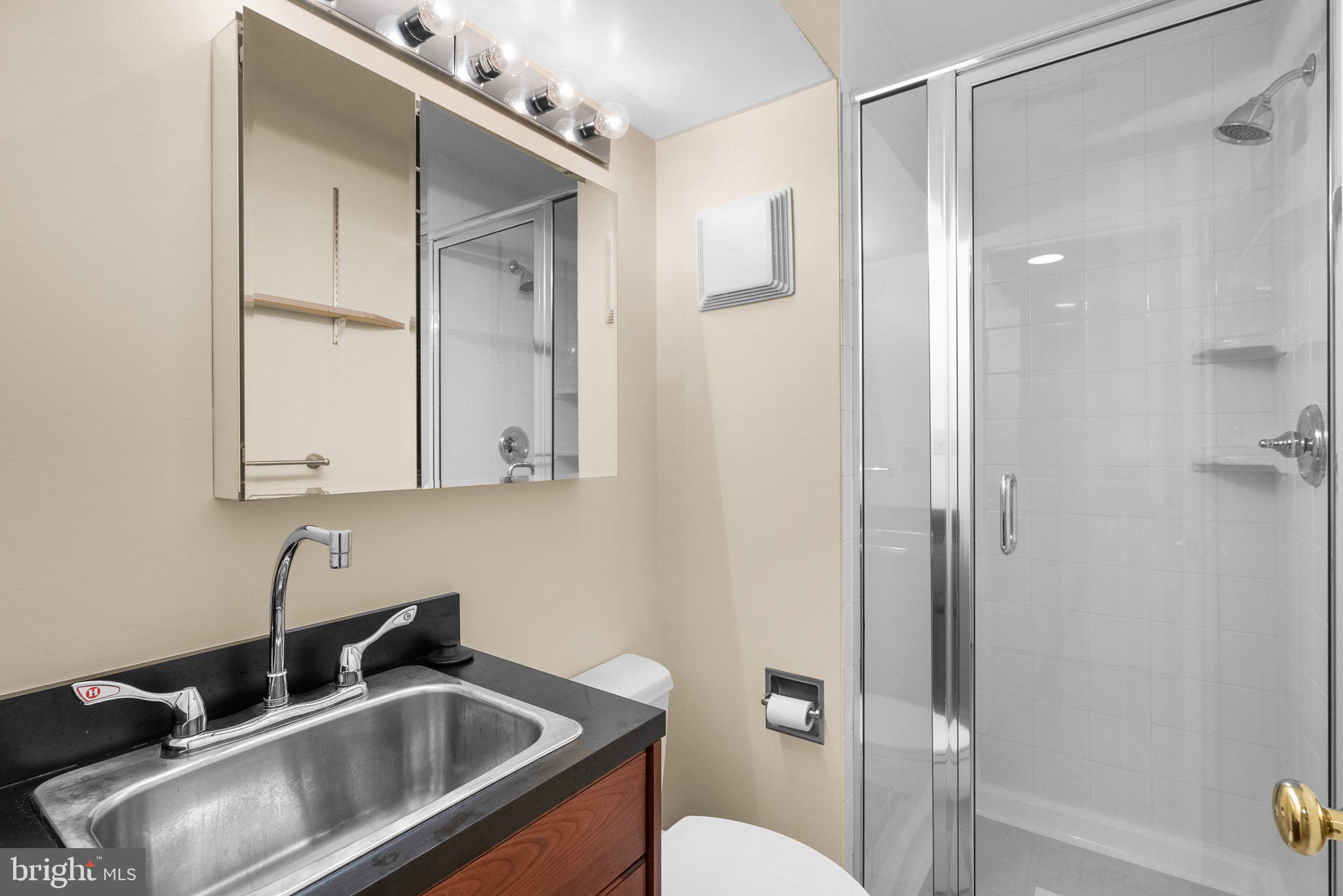 FALLSTONE - Residential Lease