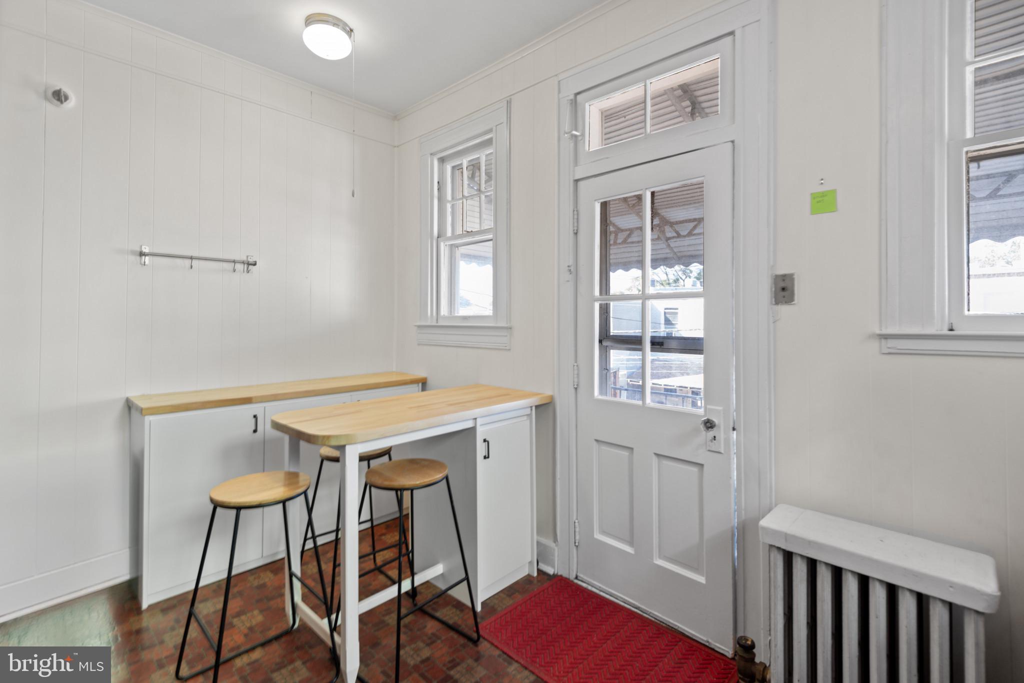 HAMPDEN HISTORIC DISTRICT - Residential Lease