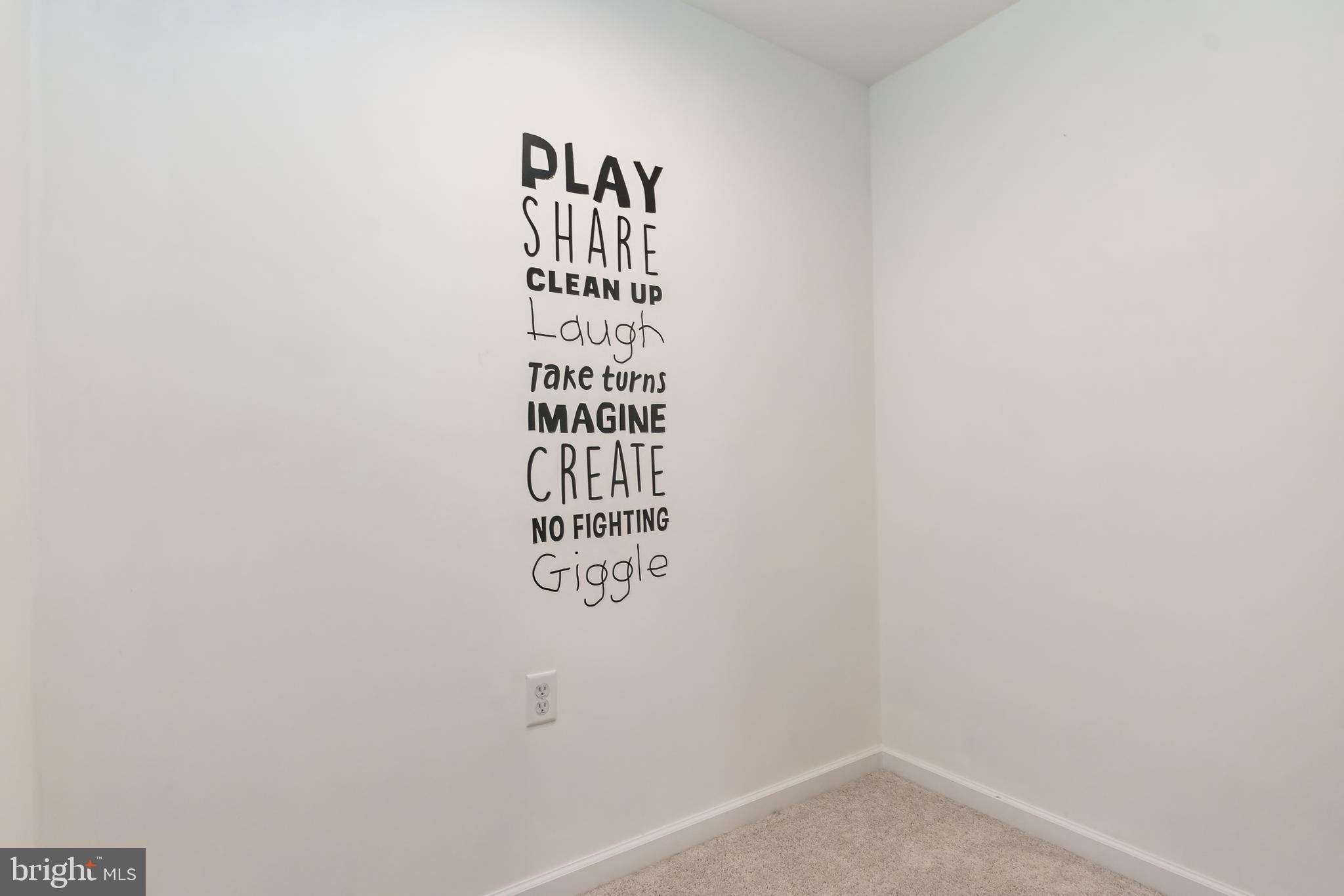 MARTINSBURG STATION GLEN - Residential