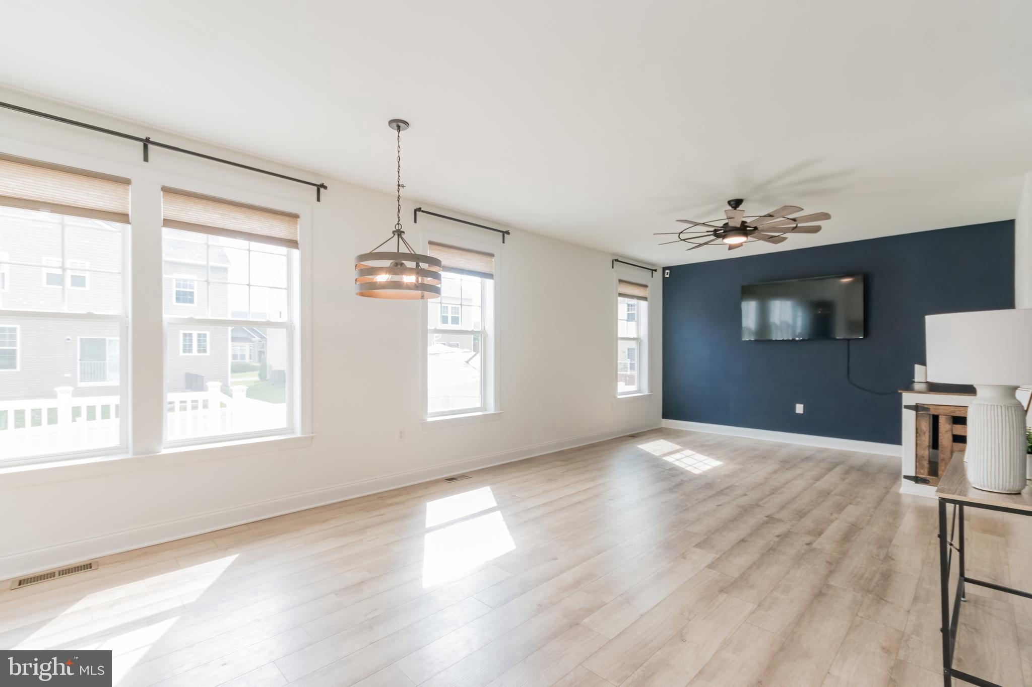 MARTINSBURG STATION GLEN - Residential