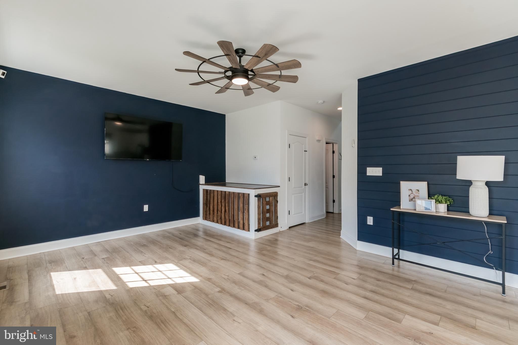 MARTINSBURG STATION GLEN - Residential