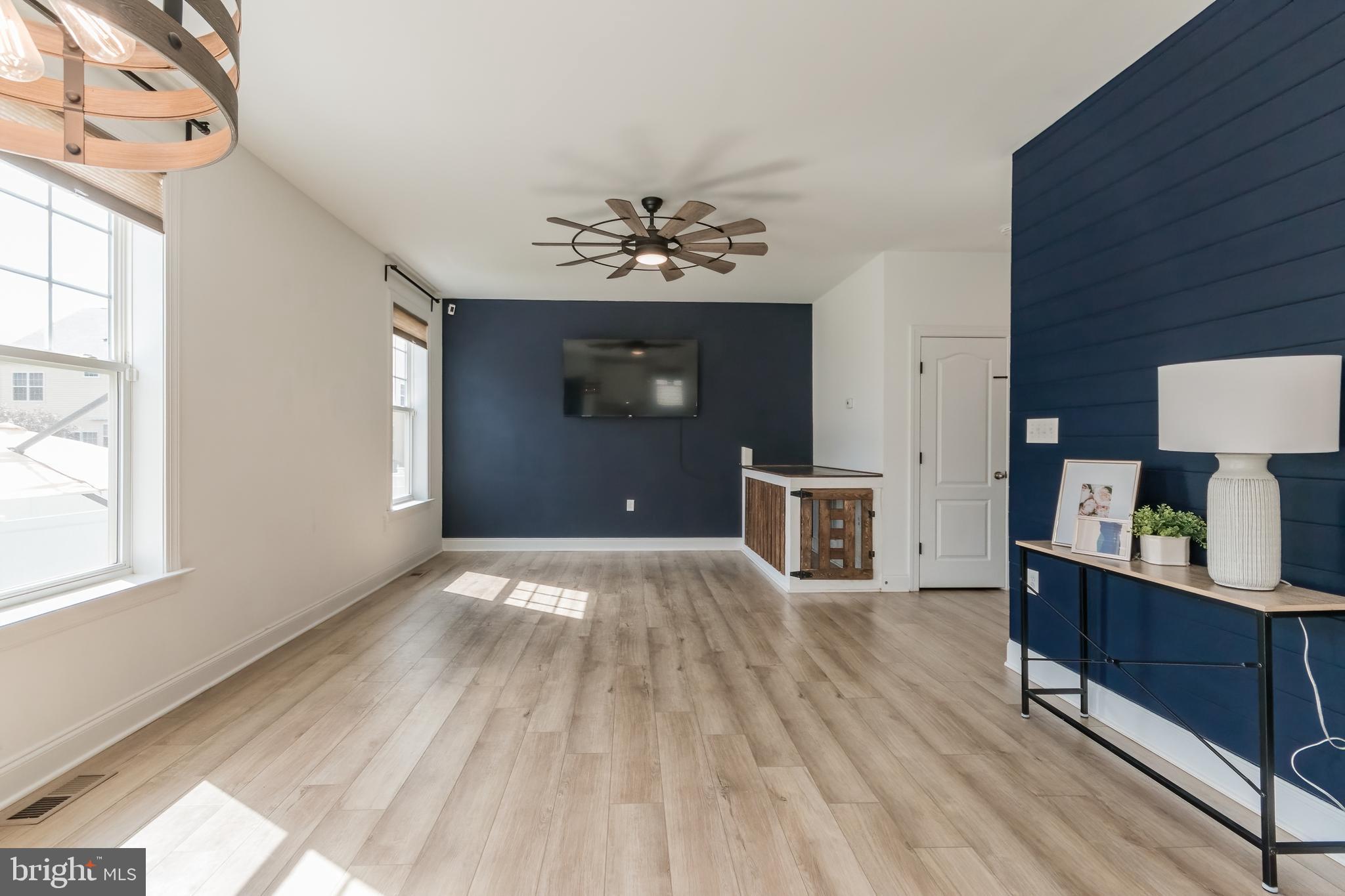 MARTINSBURG STATION GLEN - Residential