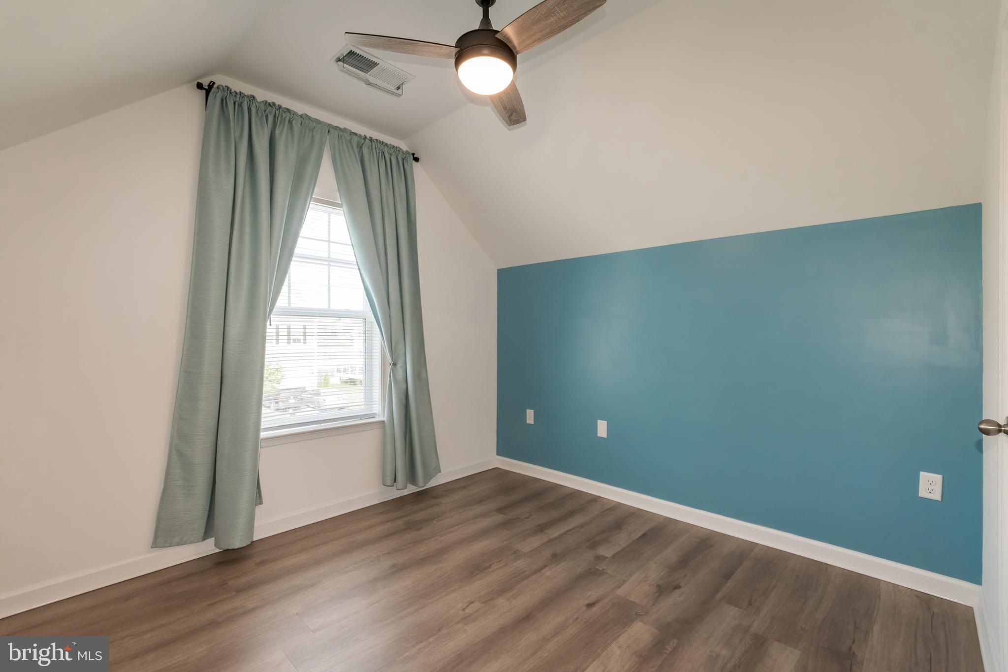 MARTINSBURG STATION GLEN - Residential