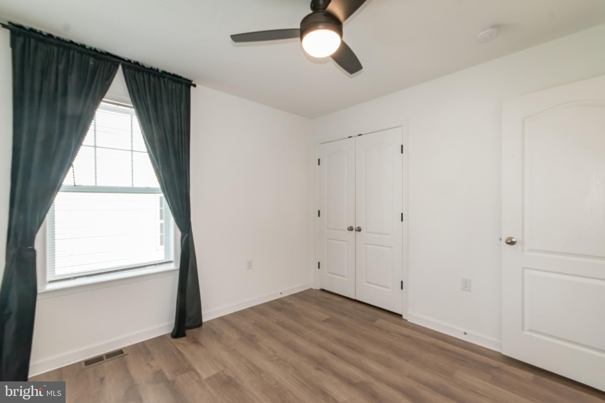 MARTINSBURG STATION GLEN - Residential