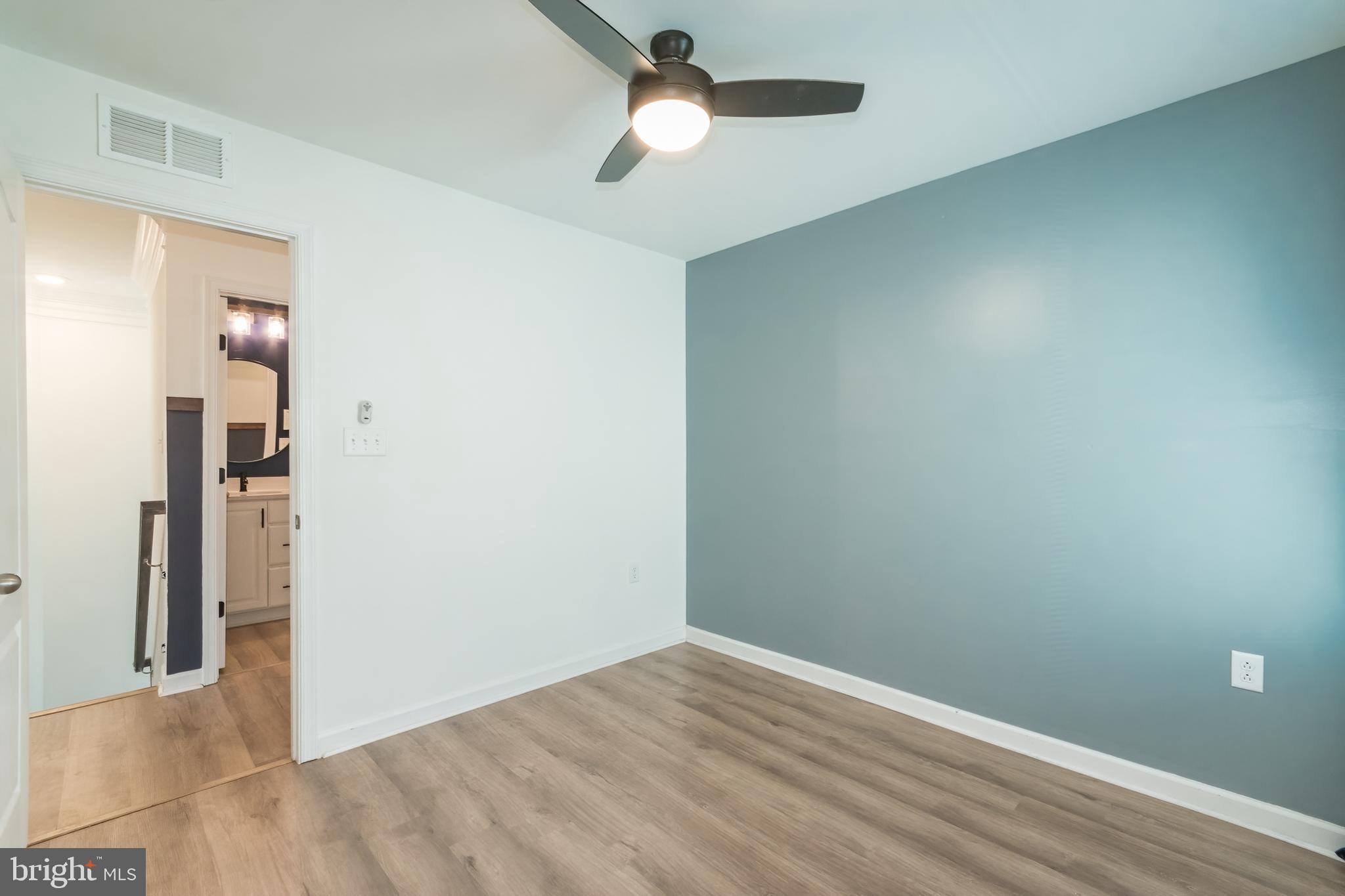 MARTINSBURG STATION GLEN - Residential