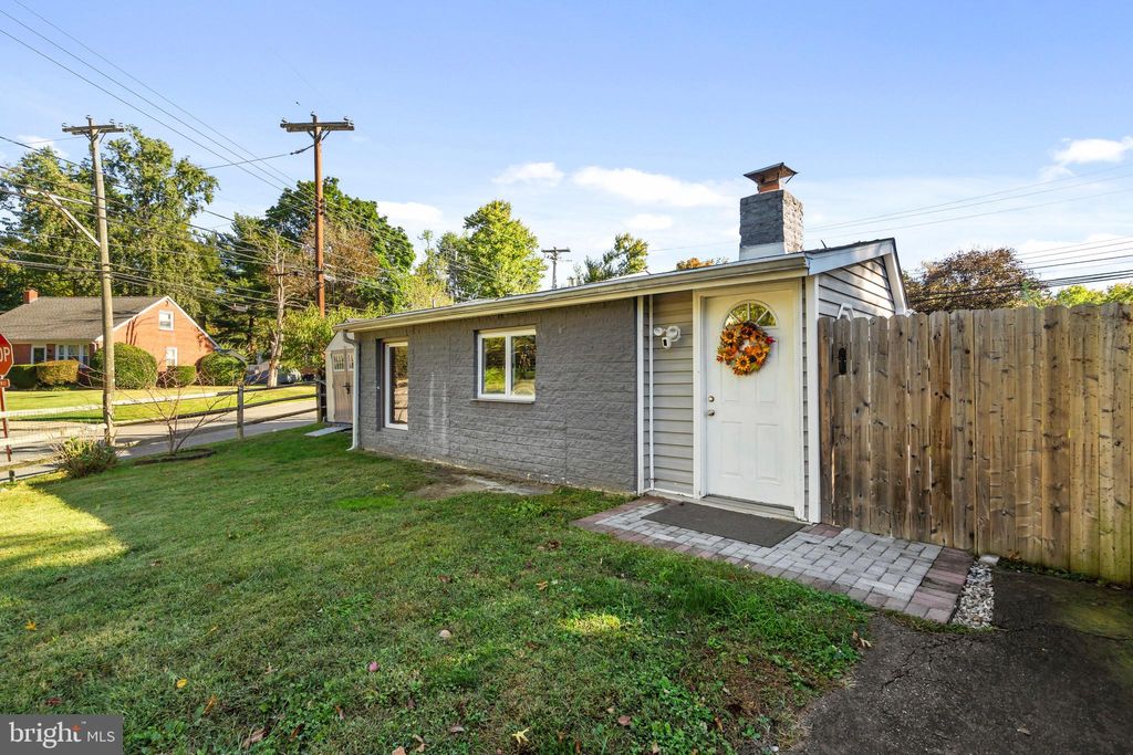 Photo of 1035 Milmont Avenue, SWARTHMORE, PA 19081 (MLS # PADE2101562)