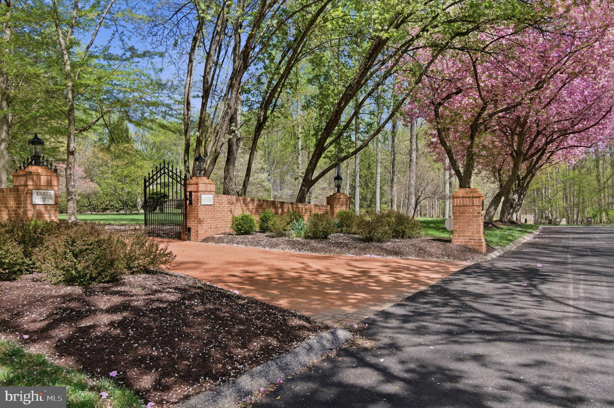BRIGHTON PINES - Residential