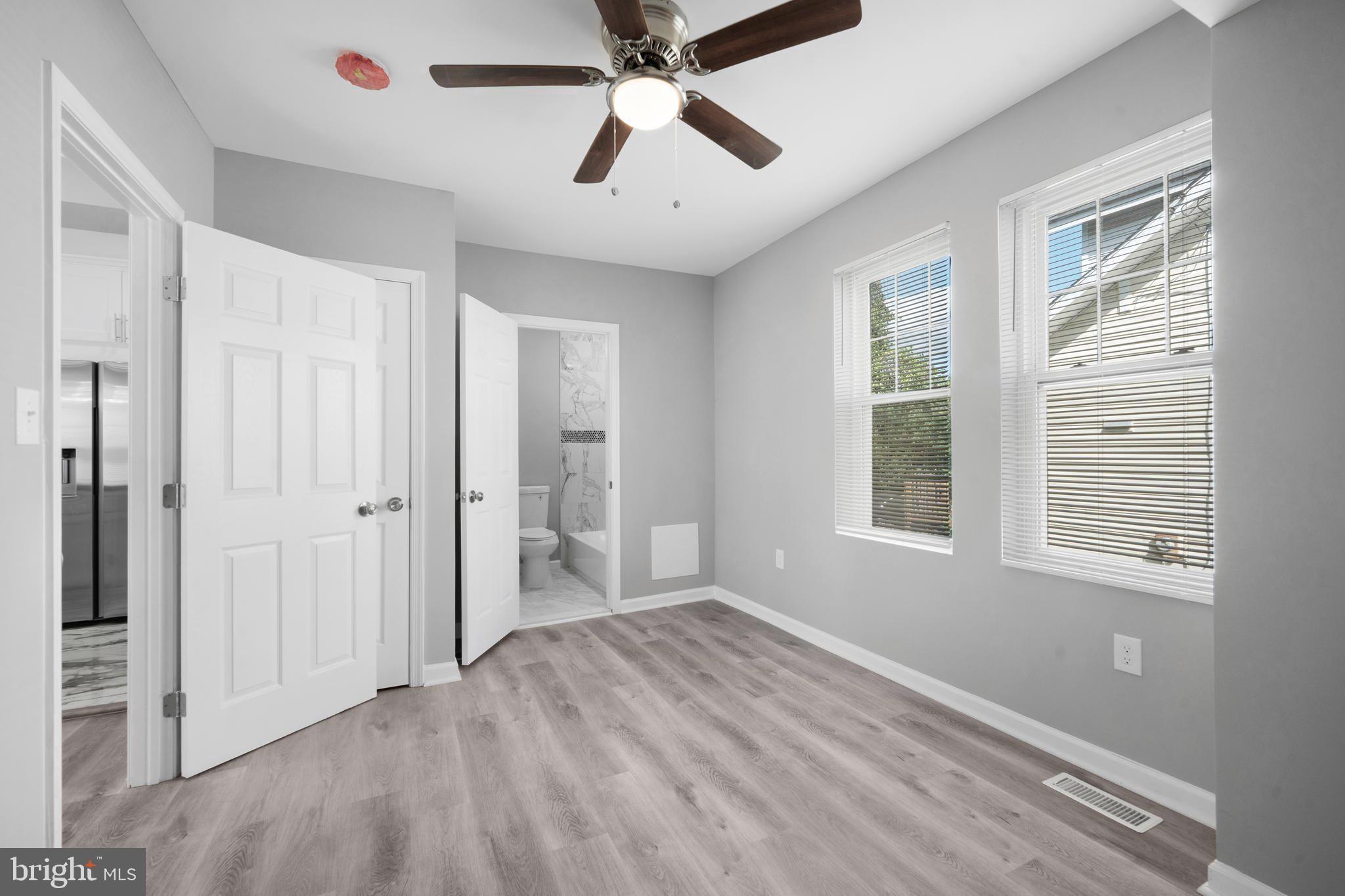 GARDENVILLE - Residential