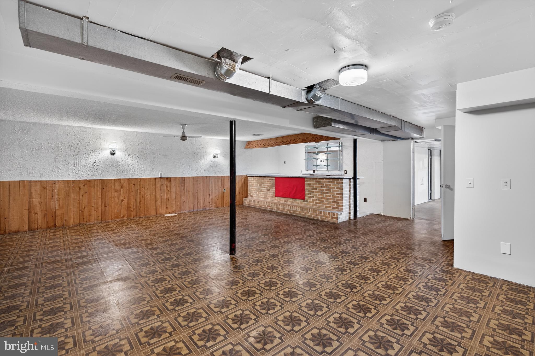 SPRING HOUSE FARMS - Residential