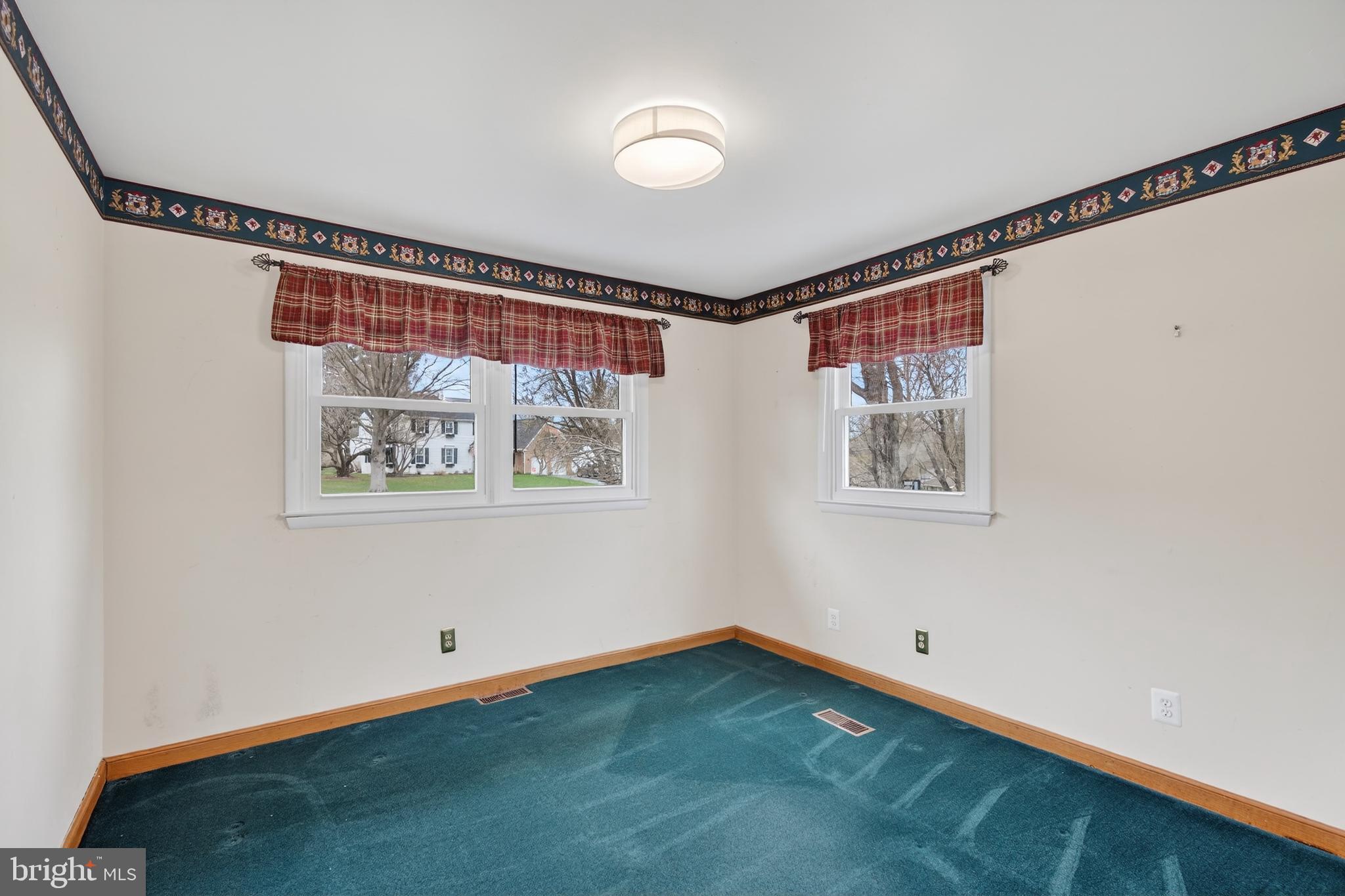 SPRING HOUSE FARMS - Residential