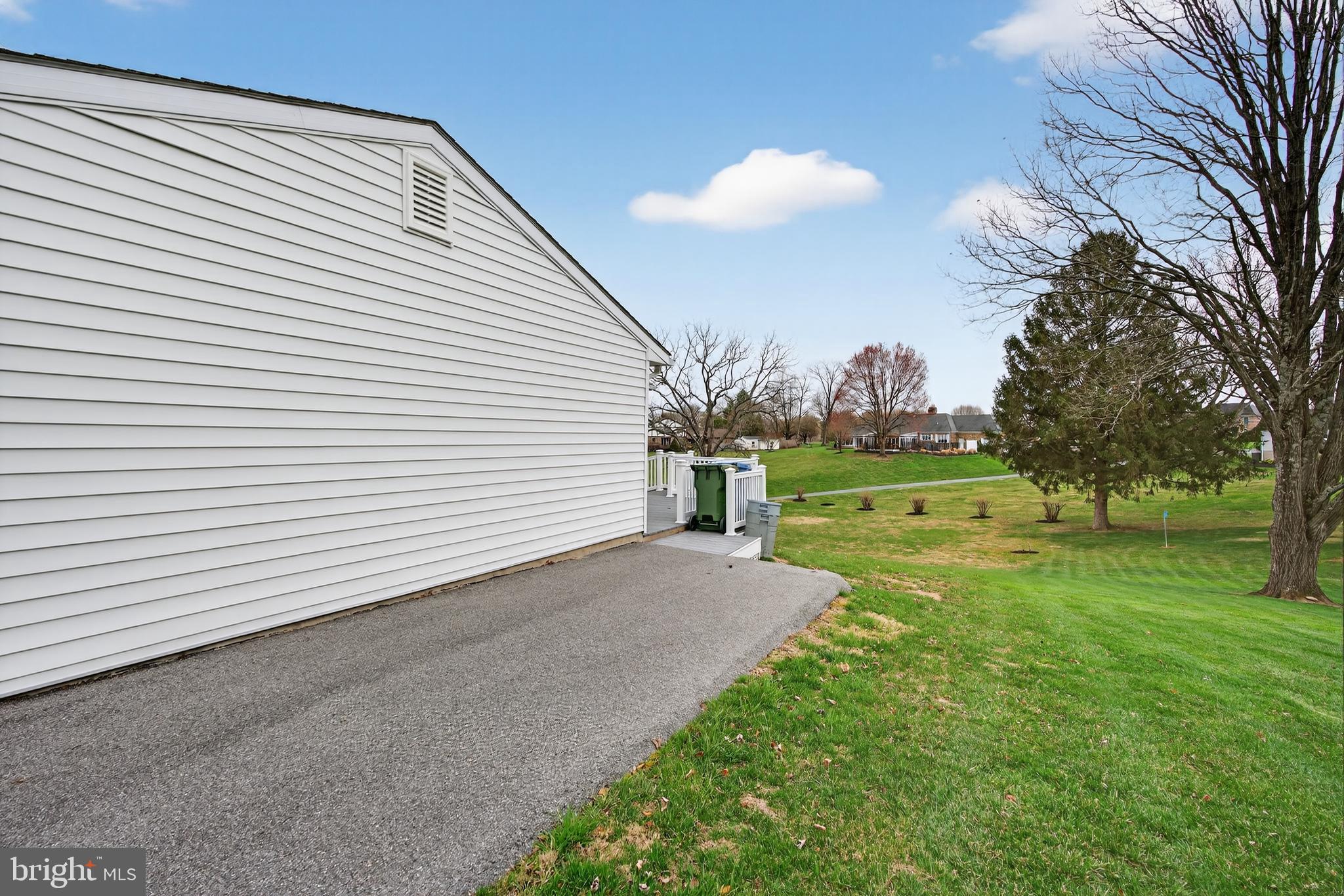 SPRING HOUSE FARMS - Residential