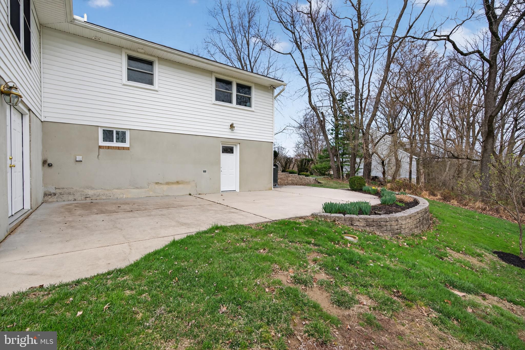 SPRING HOUSE FARMS - Residential