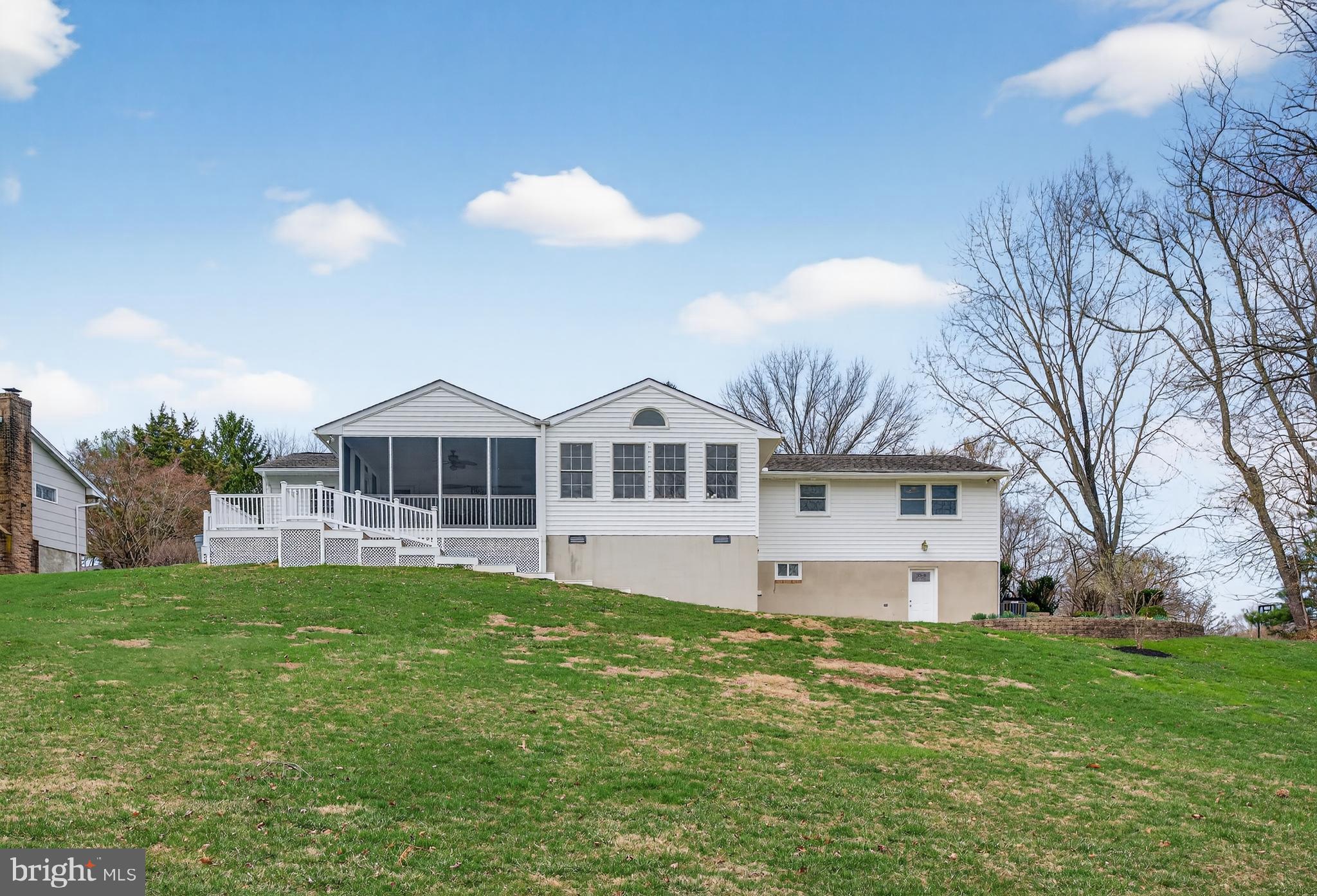 SPRING HOUSE FARMS - Residential