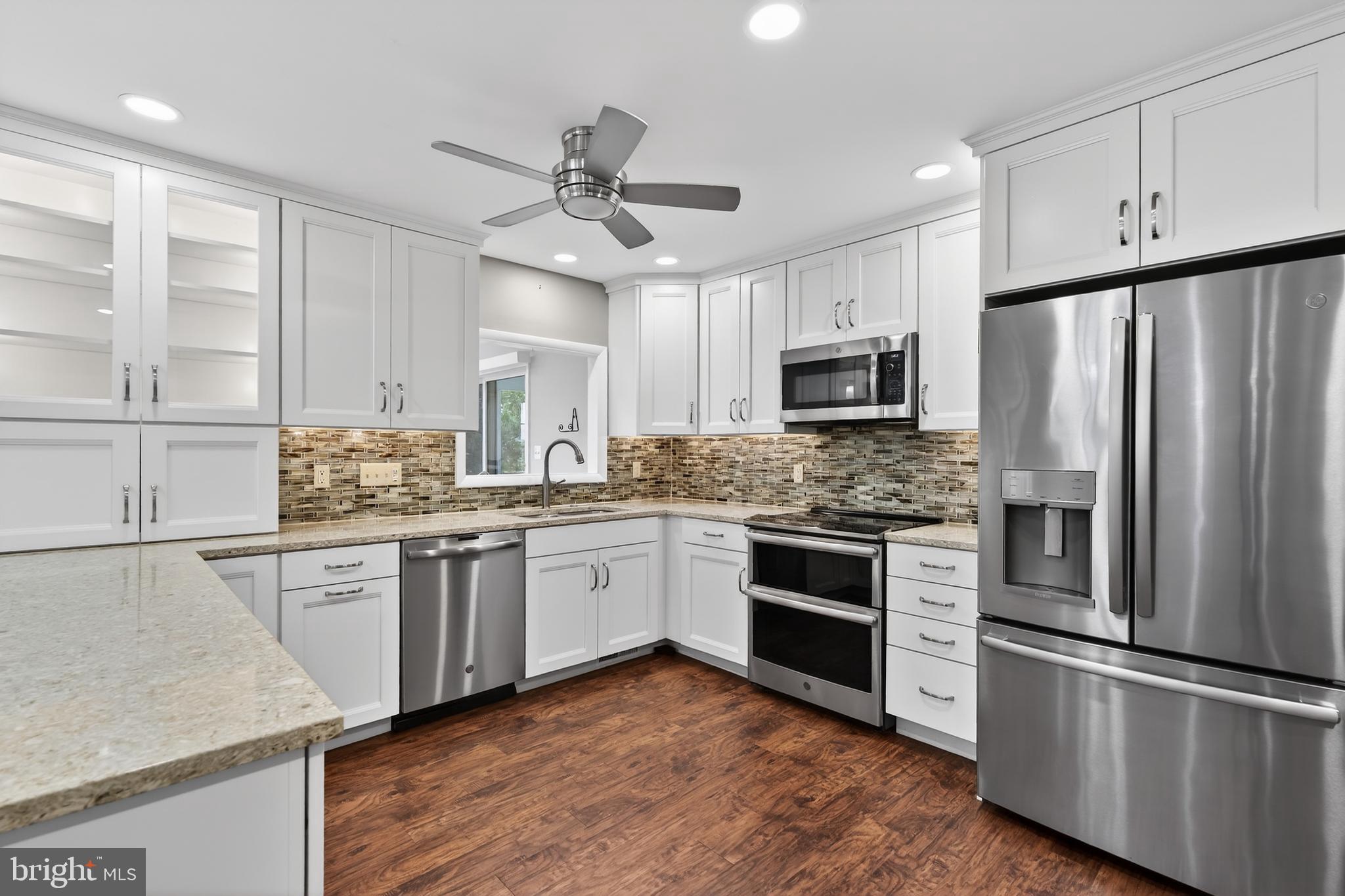 SPRING HOUSE FARMS - Residential