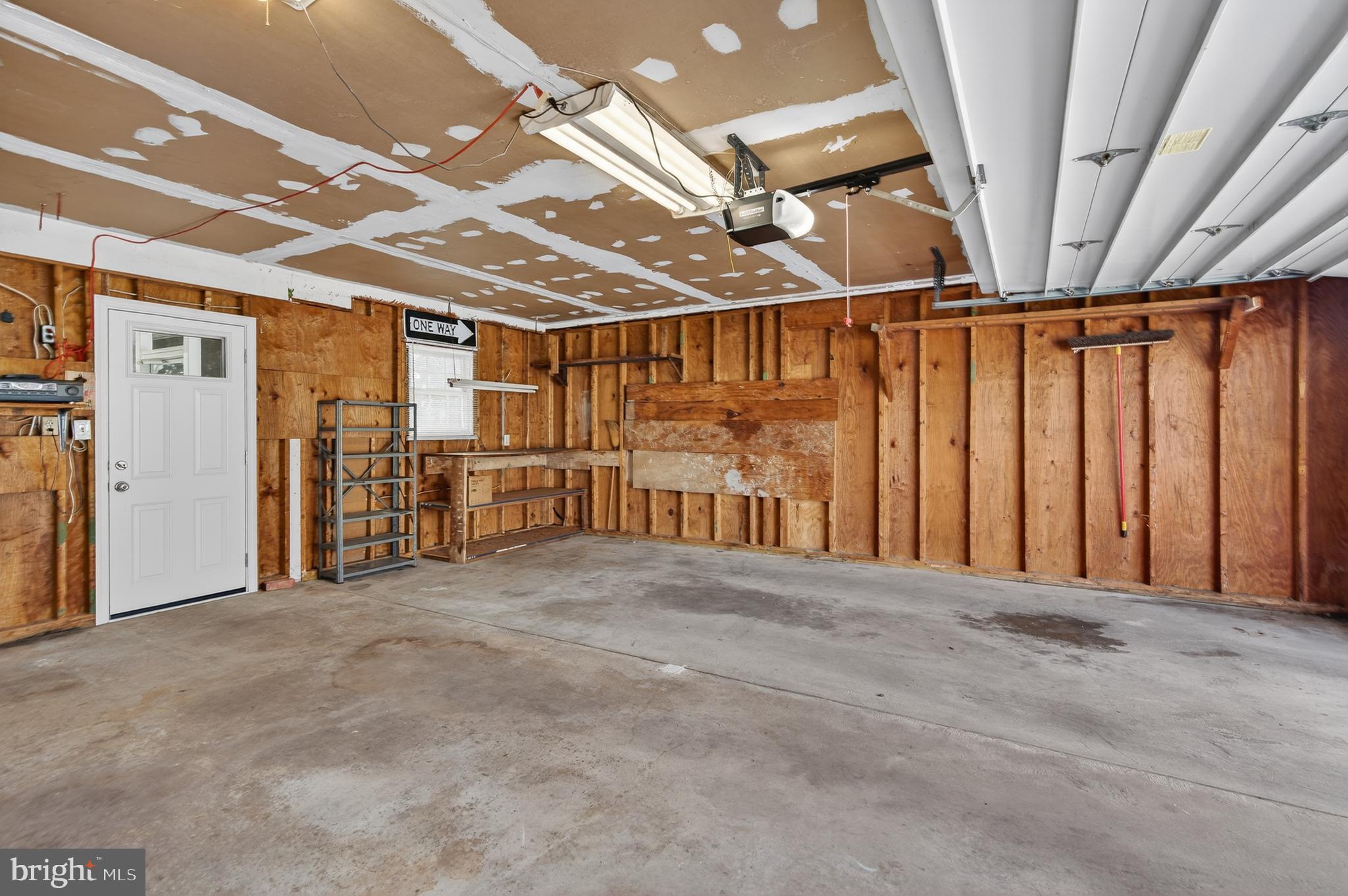 SPRING HOUSE FARMS - Residential