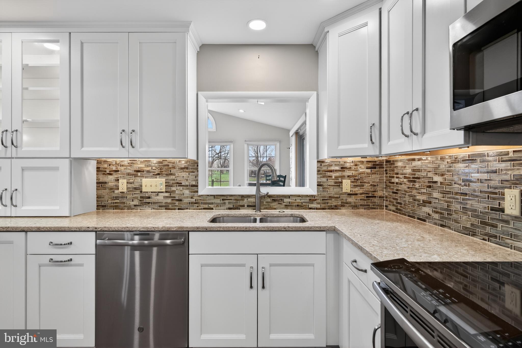 SPRING HOUSE FARMS - Residential