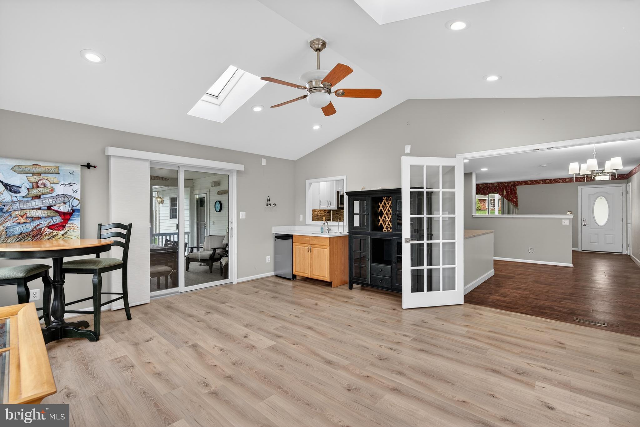 SPRING HOUSE FARMS - Residential