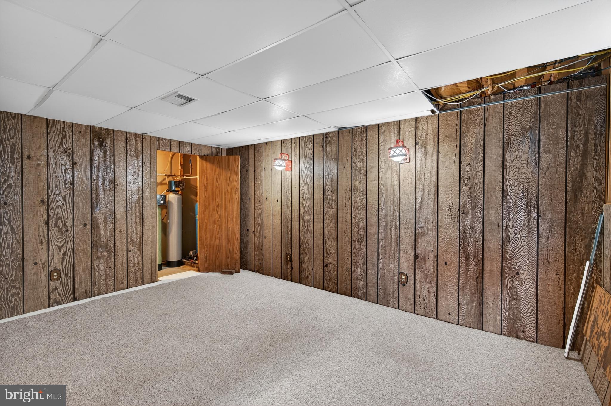 SPRING HOUSE FARMS - Residential