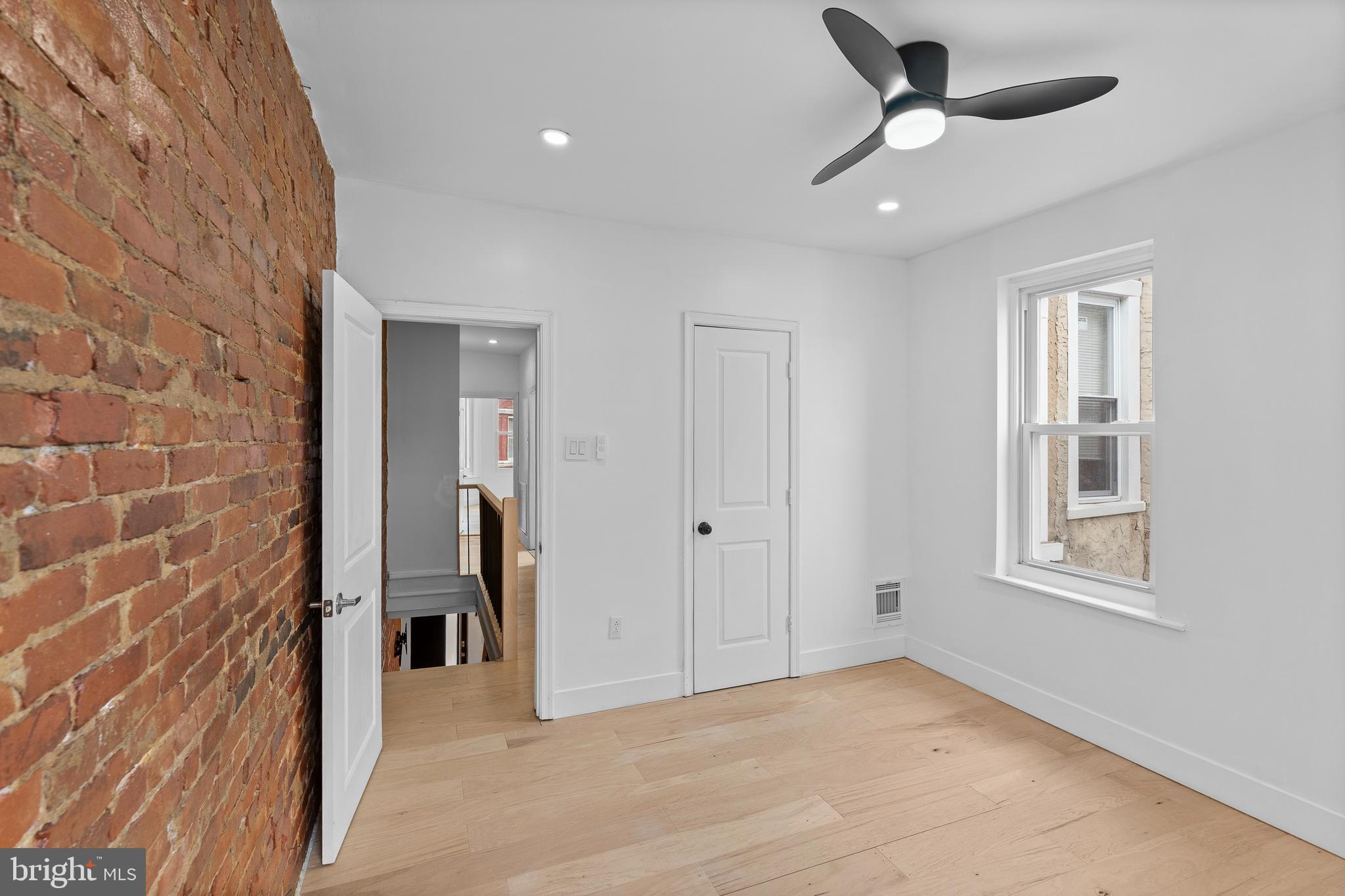 PARKSIDE - Residential Lease