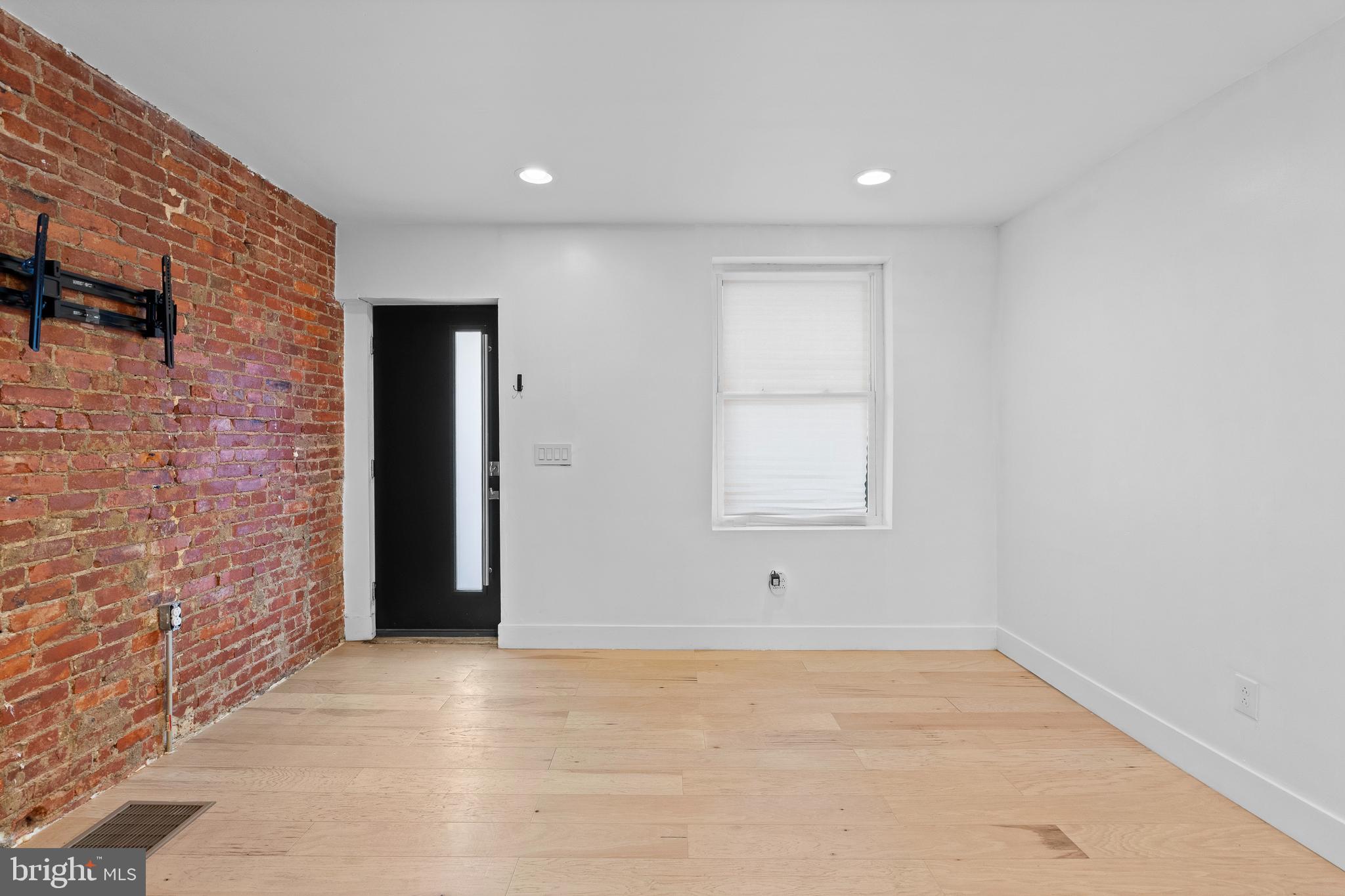 PARKSIDE - Residential Lease