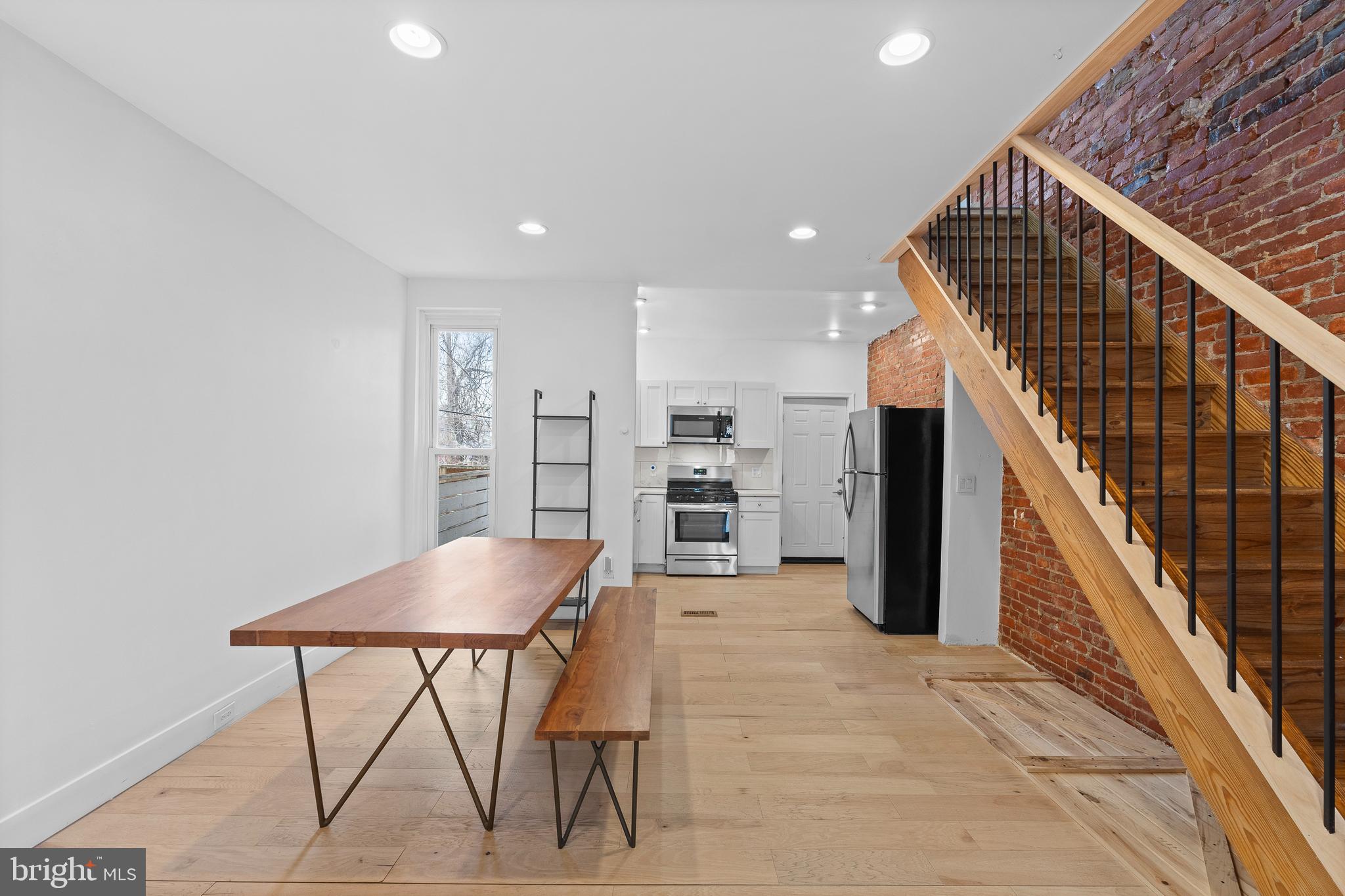 PARKSIDE - Residential Lease