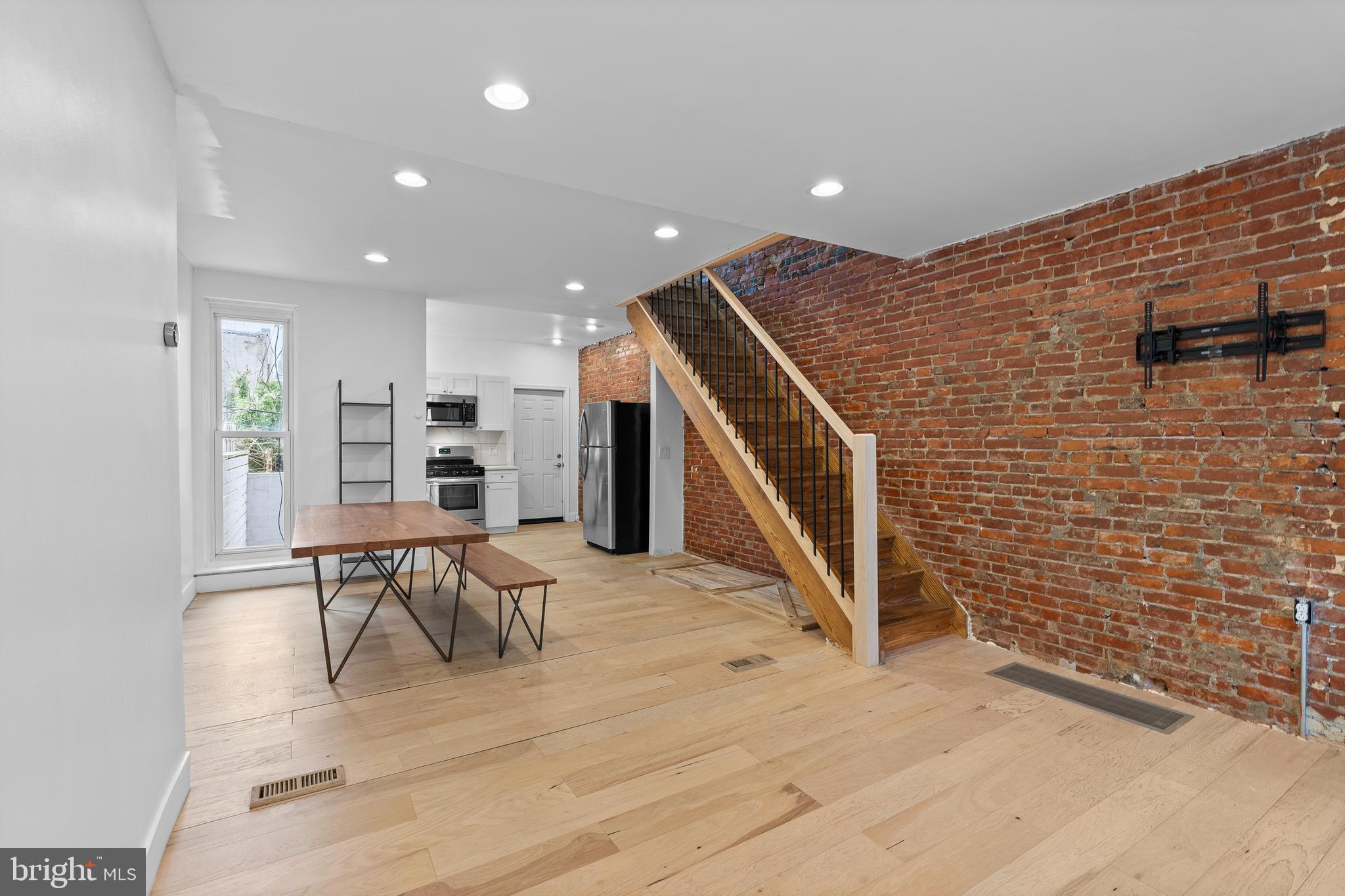 PARKSIDE - Residential Lease