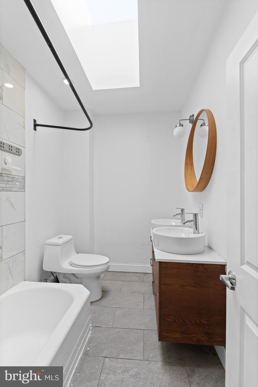 PARKSIDE - Residential Lease