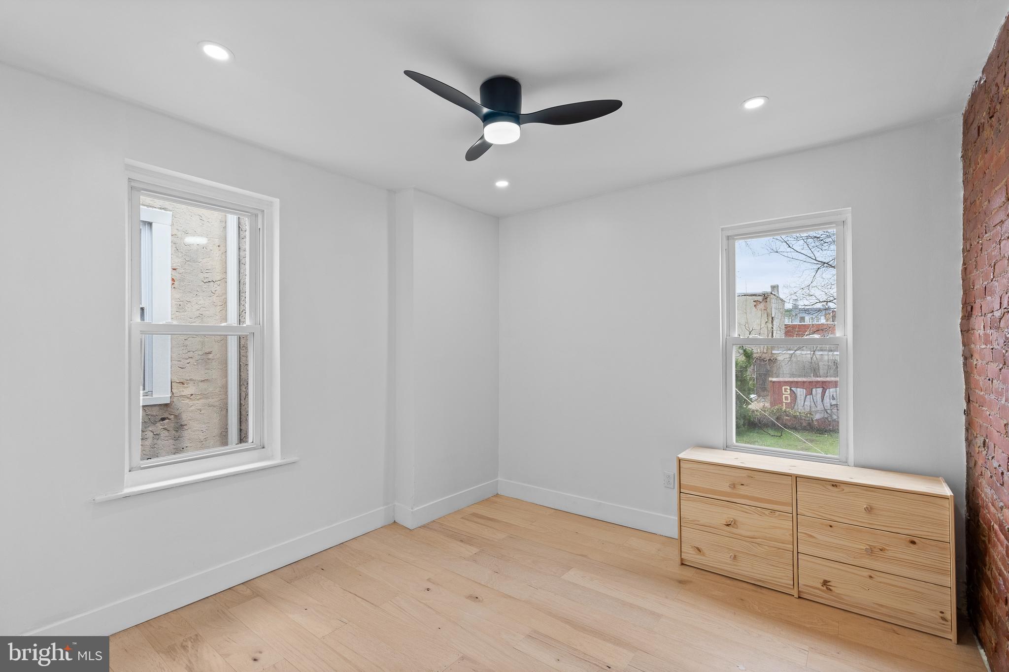 PARKSIDE - Residential Lease