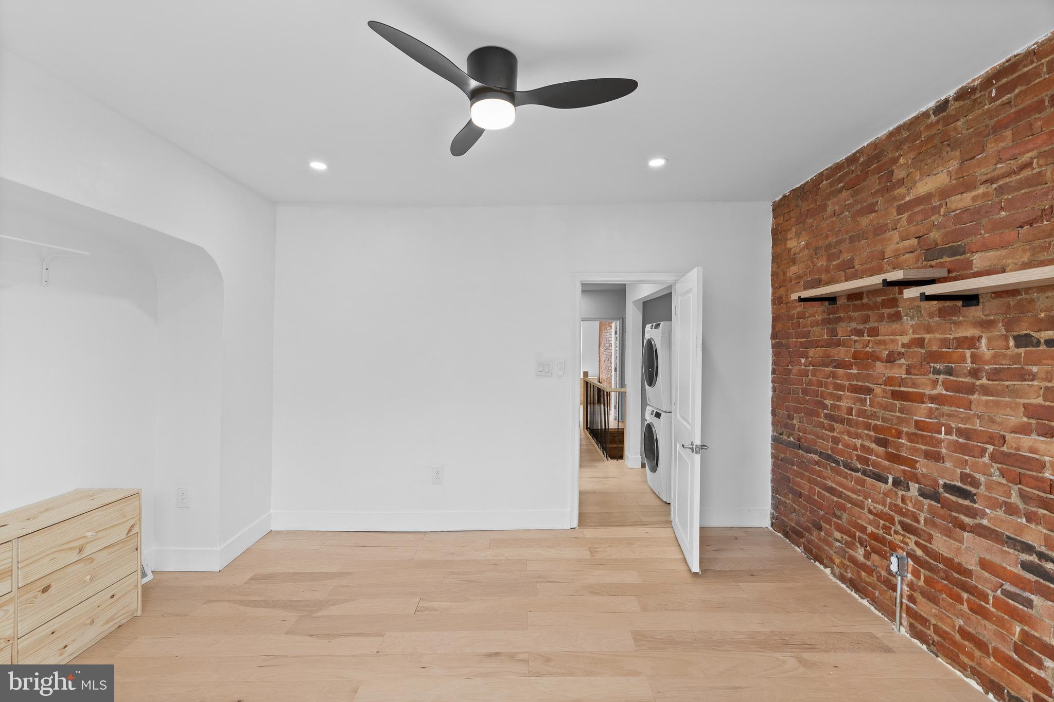 PARKSIDE - Residential Lease