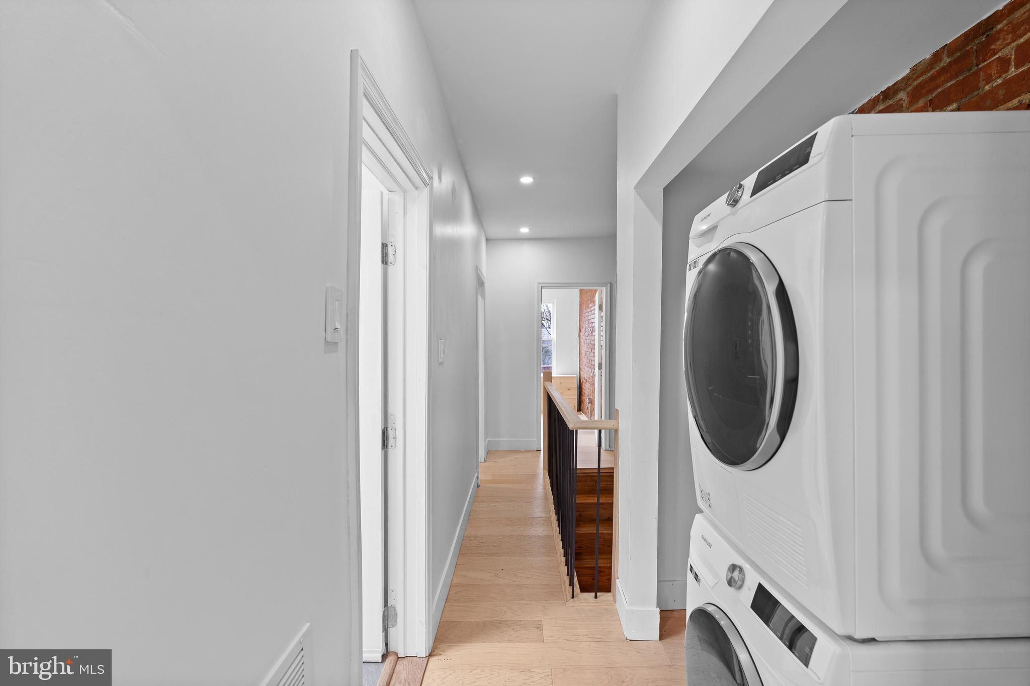 PARKSIDE - Residential Lease