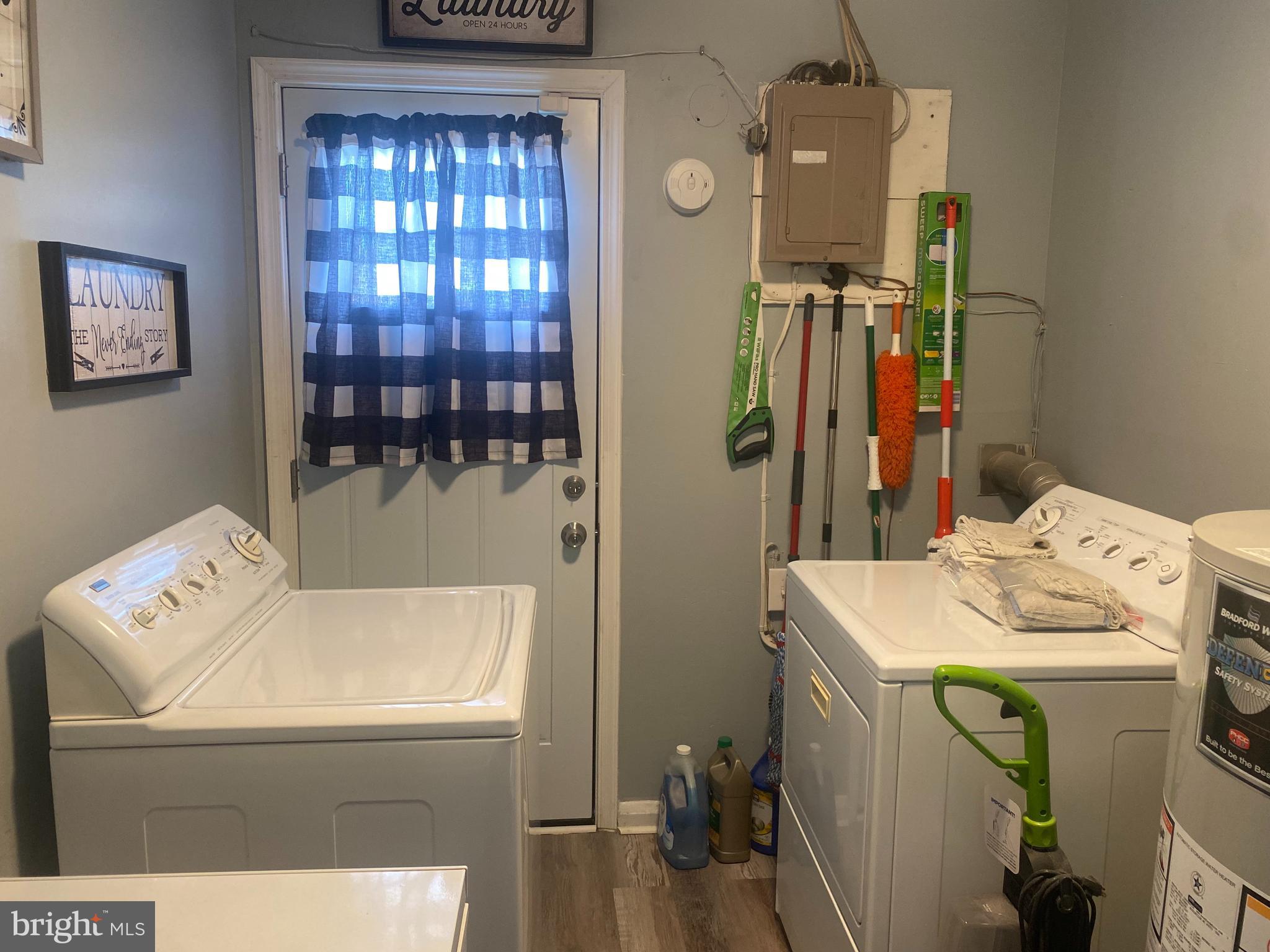 FRANKFORD - Residential