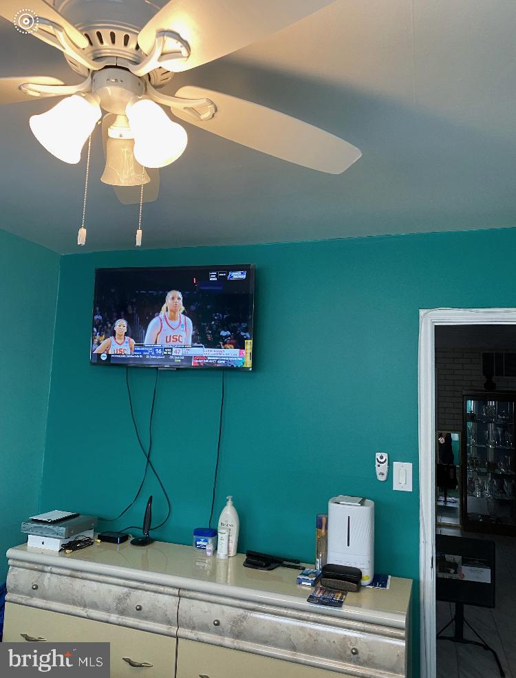 FRANKFORD - Residential