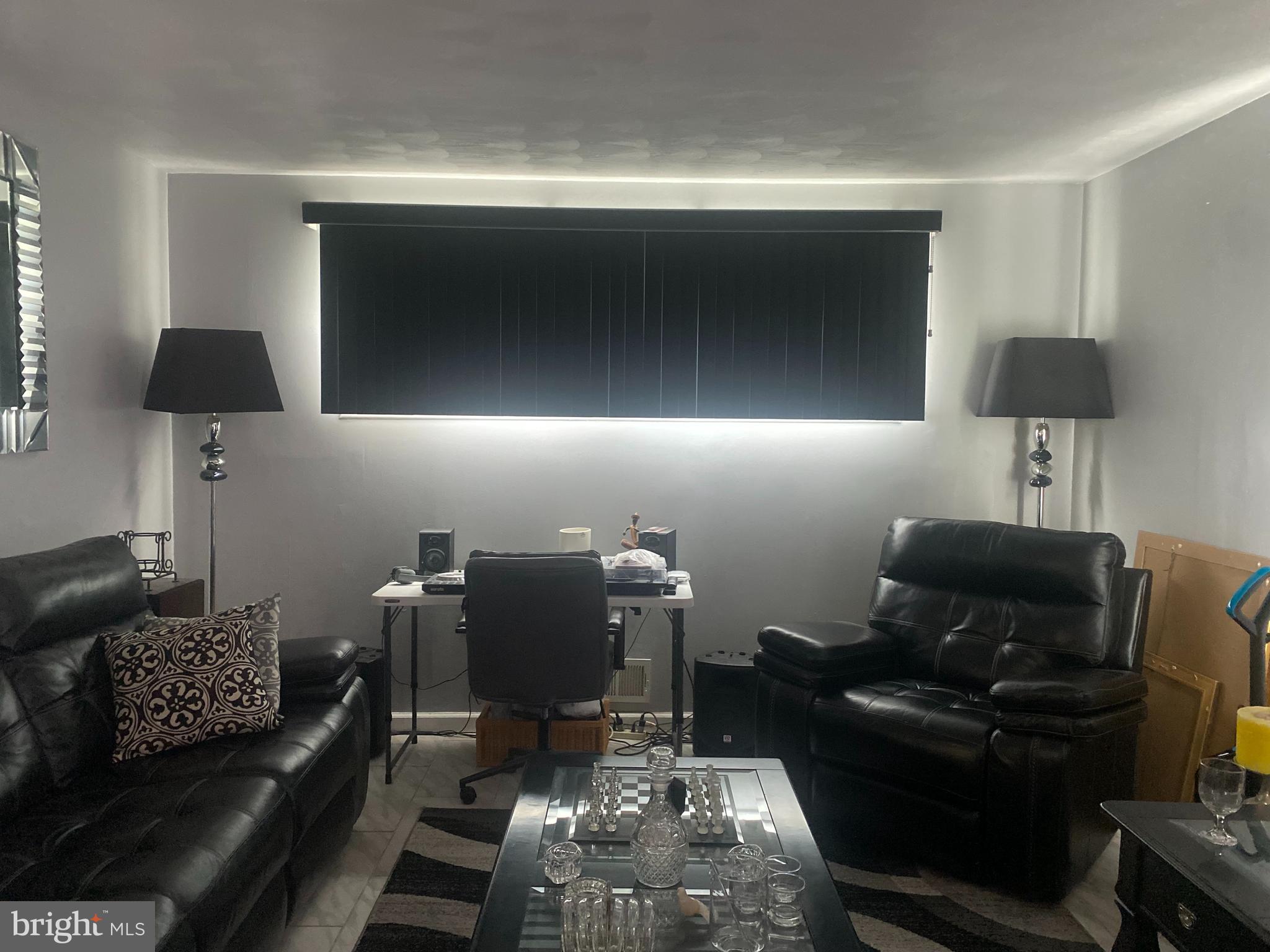 FRANKFORD - Residential