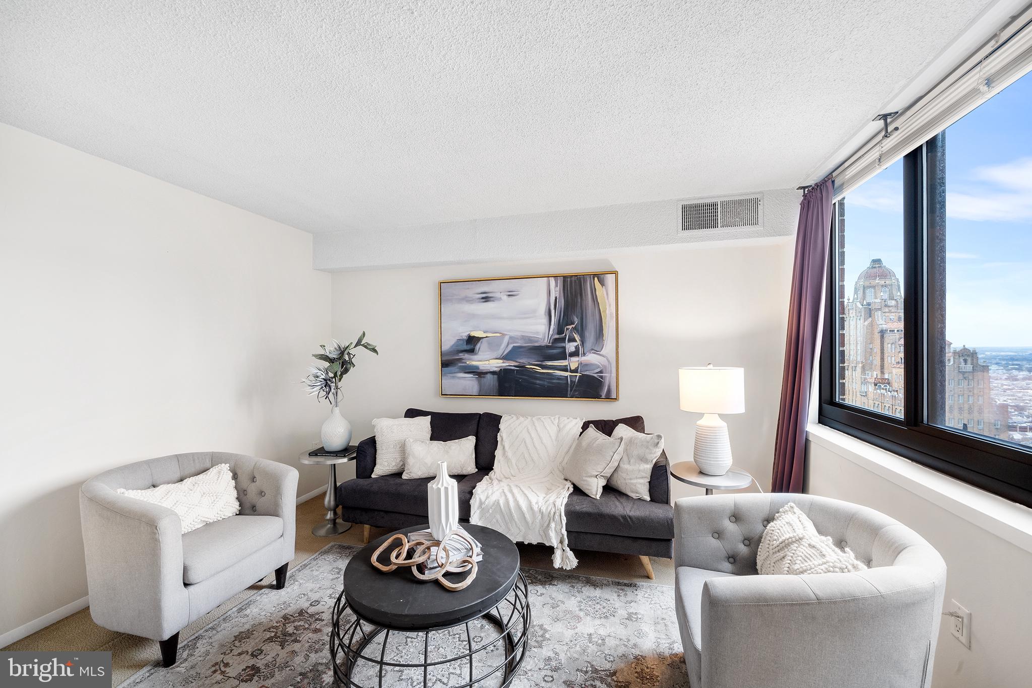 AVENUE OF THE ARTS - Residential