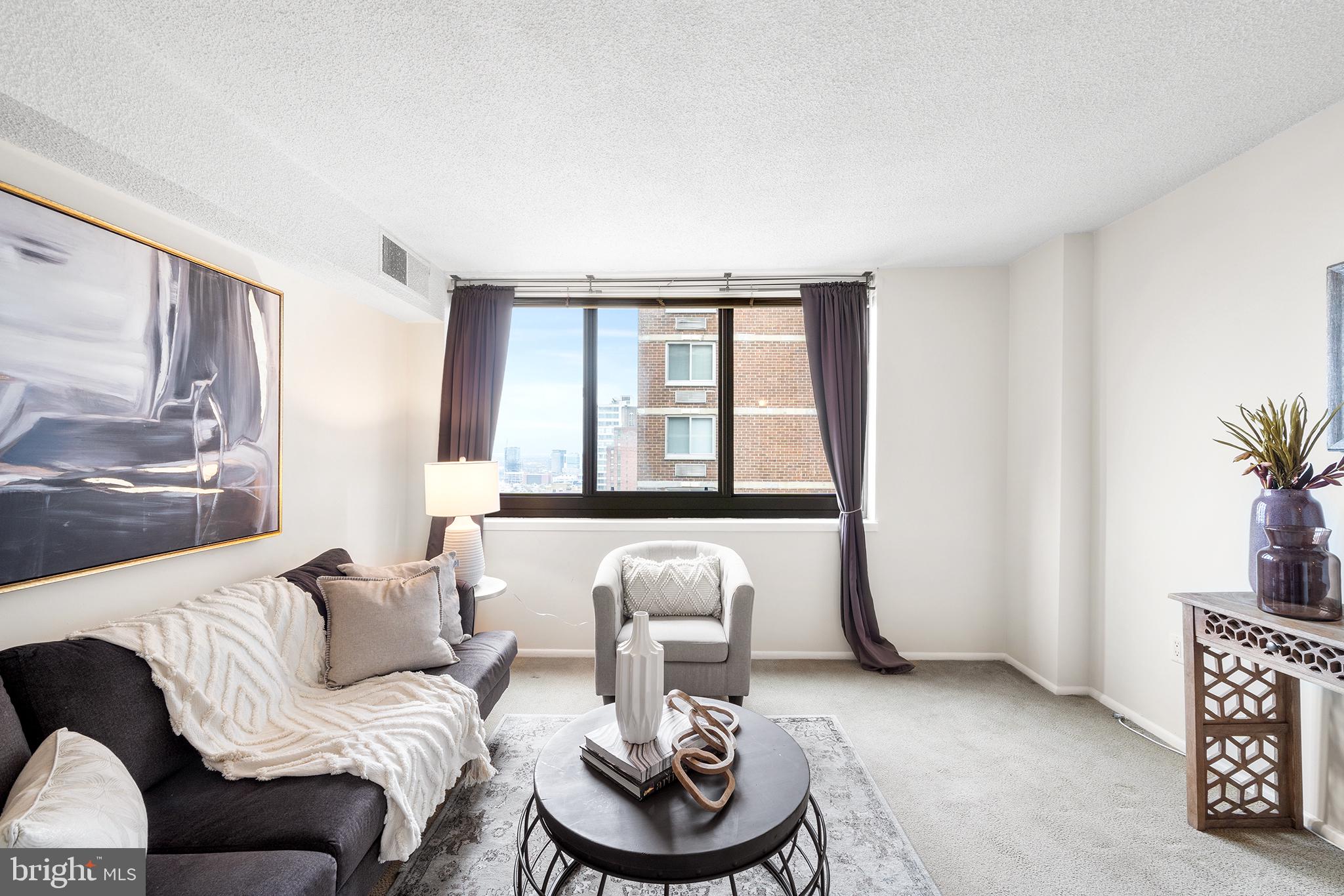 AVENUE OF THE ARTS - Residential