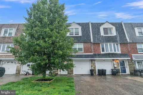 3744 S Hereford Lane, Philadelphia, PA 19114 - #: PAPH2484088