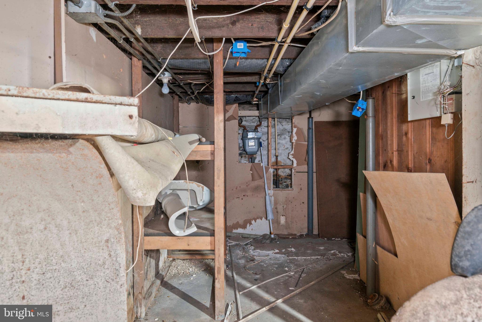 FRANKFORD - Commercial Sale