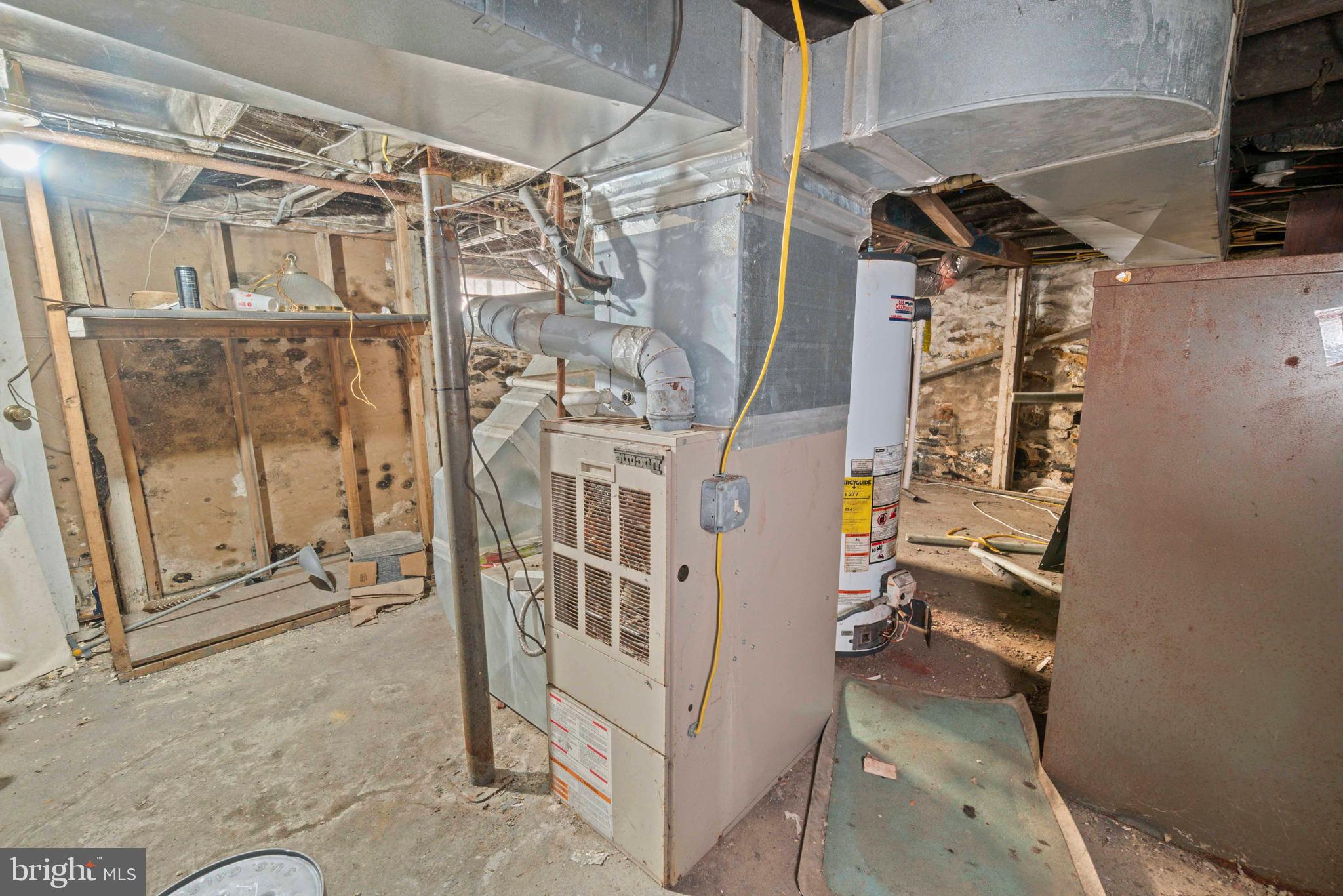 FRANKFORD - Commercial Sale