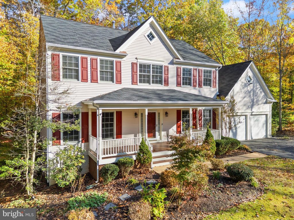 Photo of 11781 Fingerlake Way, MANASSAS, VA 20112 (MLS # VAPW2106956)