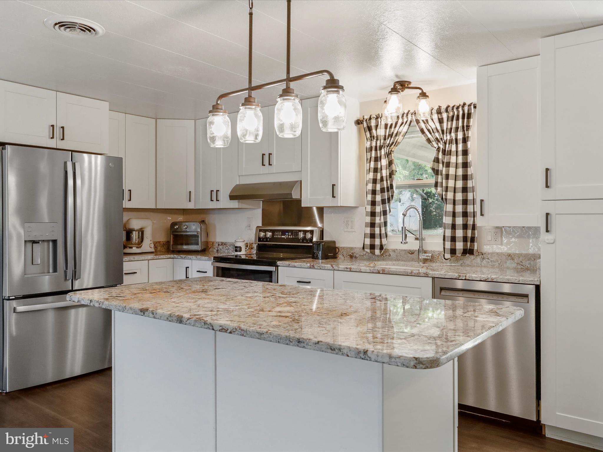 CONESTOGA ESTATES - Residential